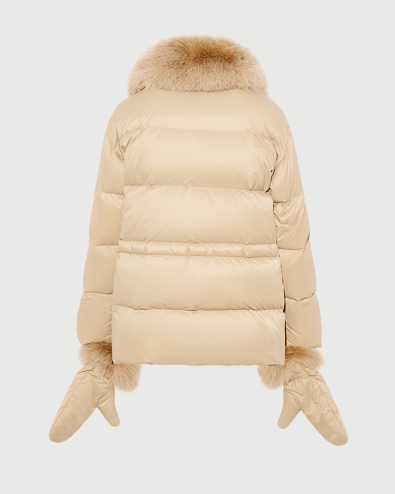 Doudoune en tissu technique imperméable avec col et moufles en fourrure de renard- Yves Salomon - Nouvelle collection Automne Hiver