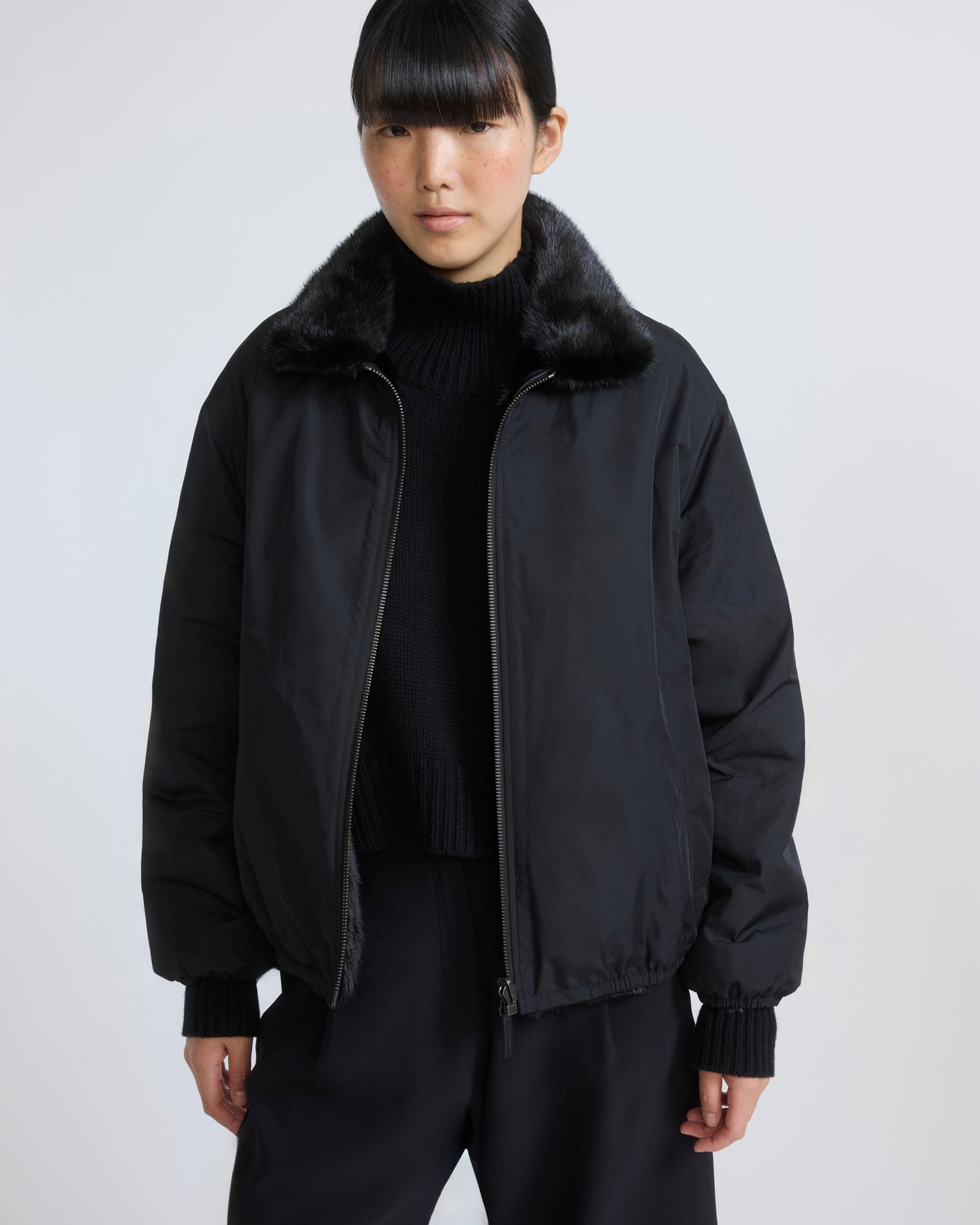 Veste bomber en tissu technique déperlant réversible avec fourrure de vison