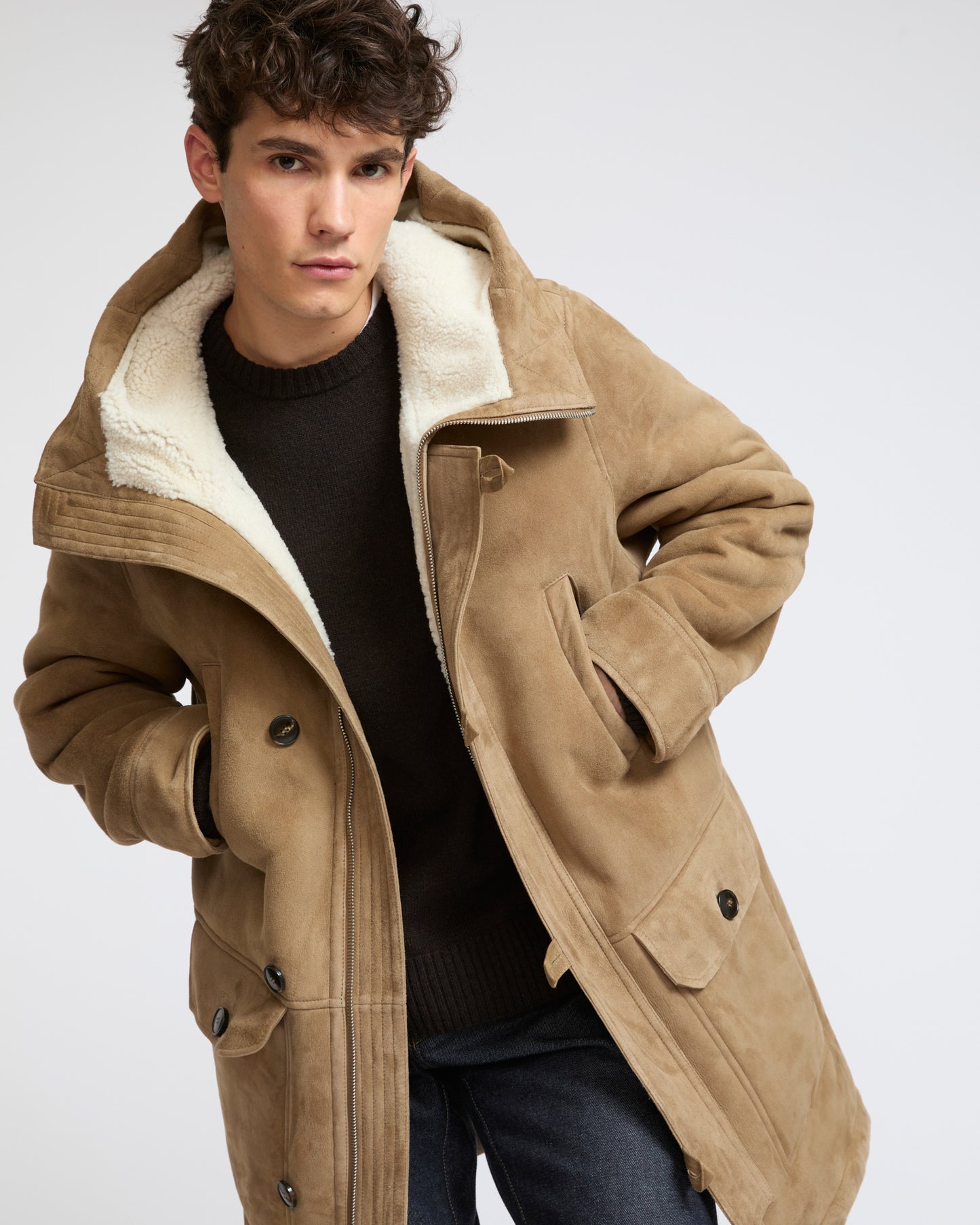 Parka en peau lainée suède d'agneau à laine bouclée- Yves Salomon - Nouvelle collection Automne Hiver