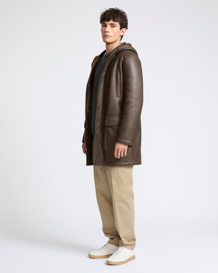 Manteau à capuche en peau lainée d'agneau soyeux à laine raide- Yves Salomon - Nouvelle collection Automne Hiver