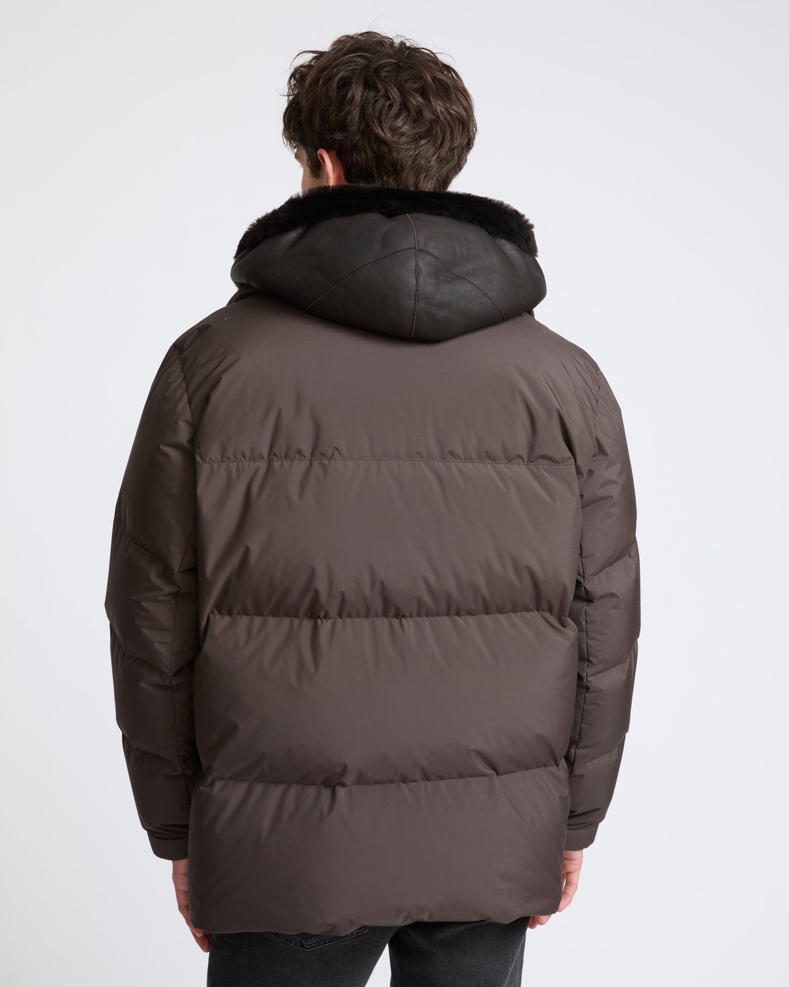 Doudoune en tissu technique avec plastron en peau lainée d'agneau- Yves Salomon - Nouvelle collection Automne Hiver
