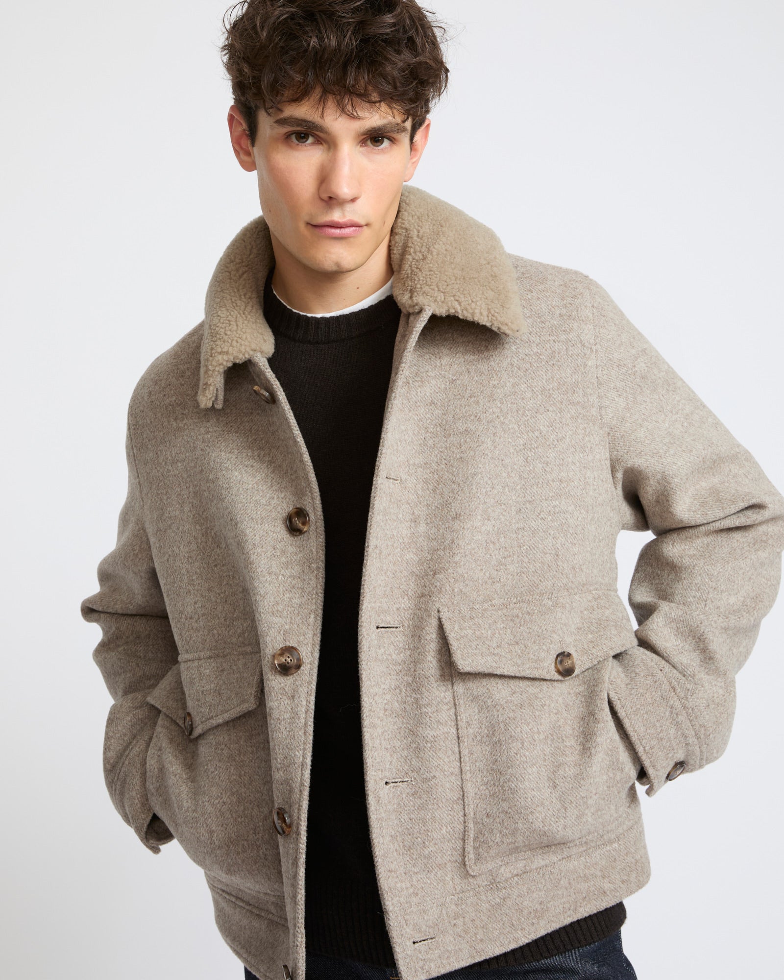 Veste en tissu en lainage chevron avec col en peau lainée d'agneau- Yves Salomon - Nouvelle collection Automne Hiver