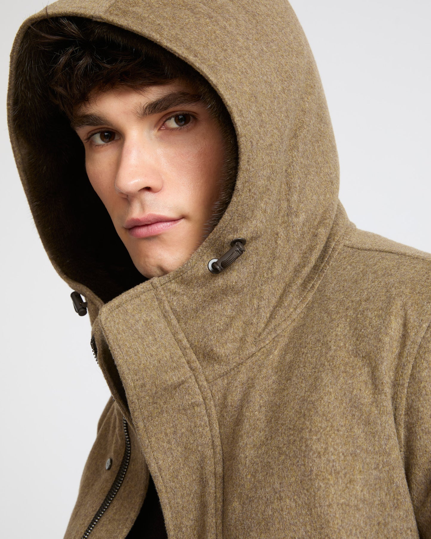 Parka courte en tissu Loro Piana imperméable avec fourrure de vison- Yves Salomon - Nouvelle collection Automne Hiver