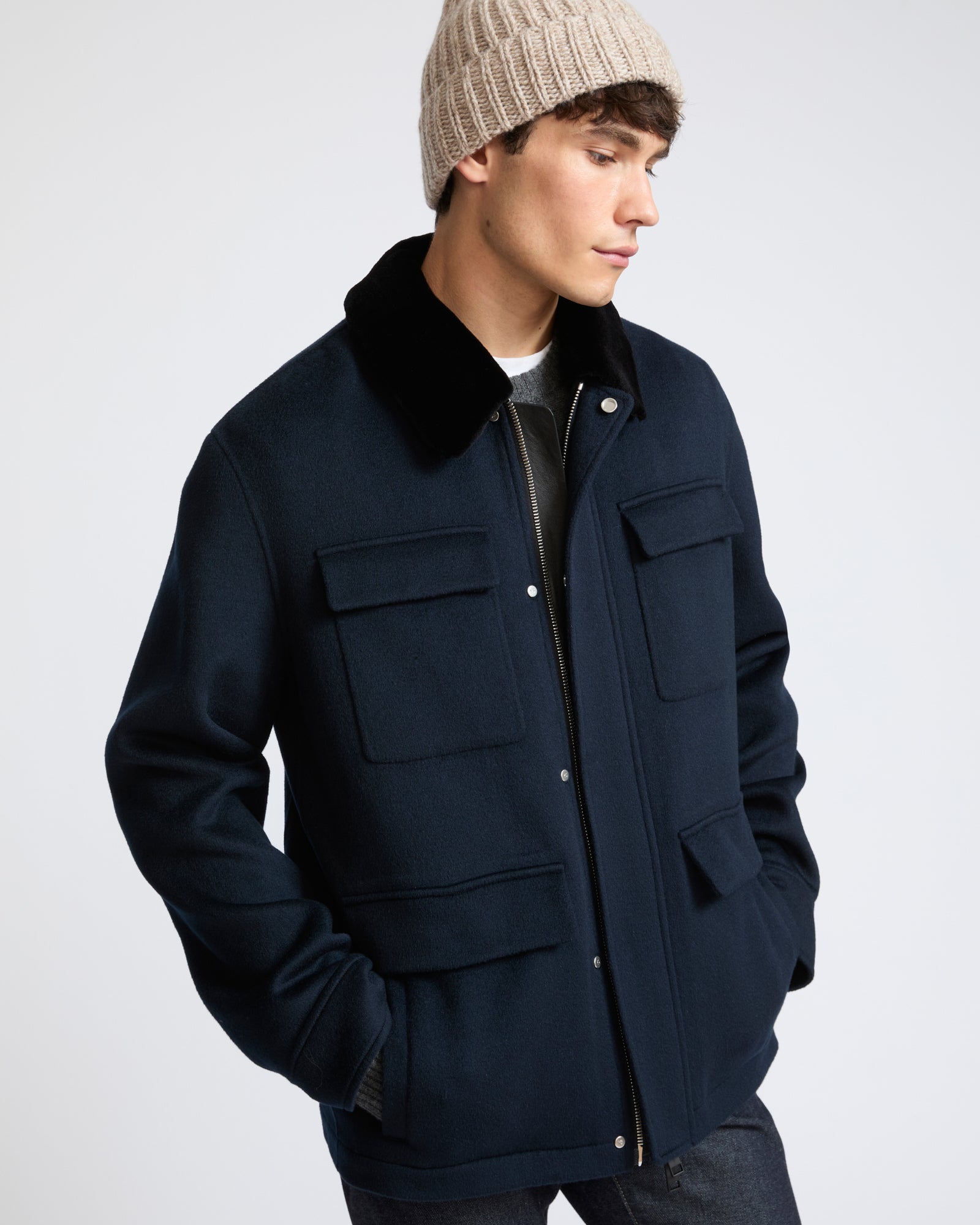 Veste en lainage cachemire double face avec col en fourrure de vison rasé- Yves Salomon - Nouvelle collection Automne Hiver