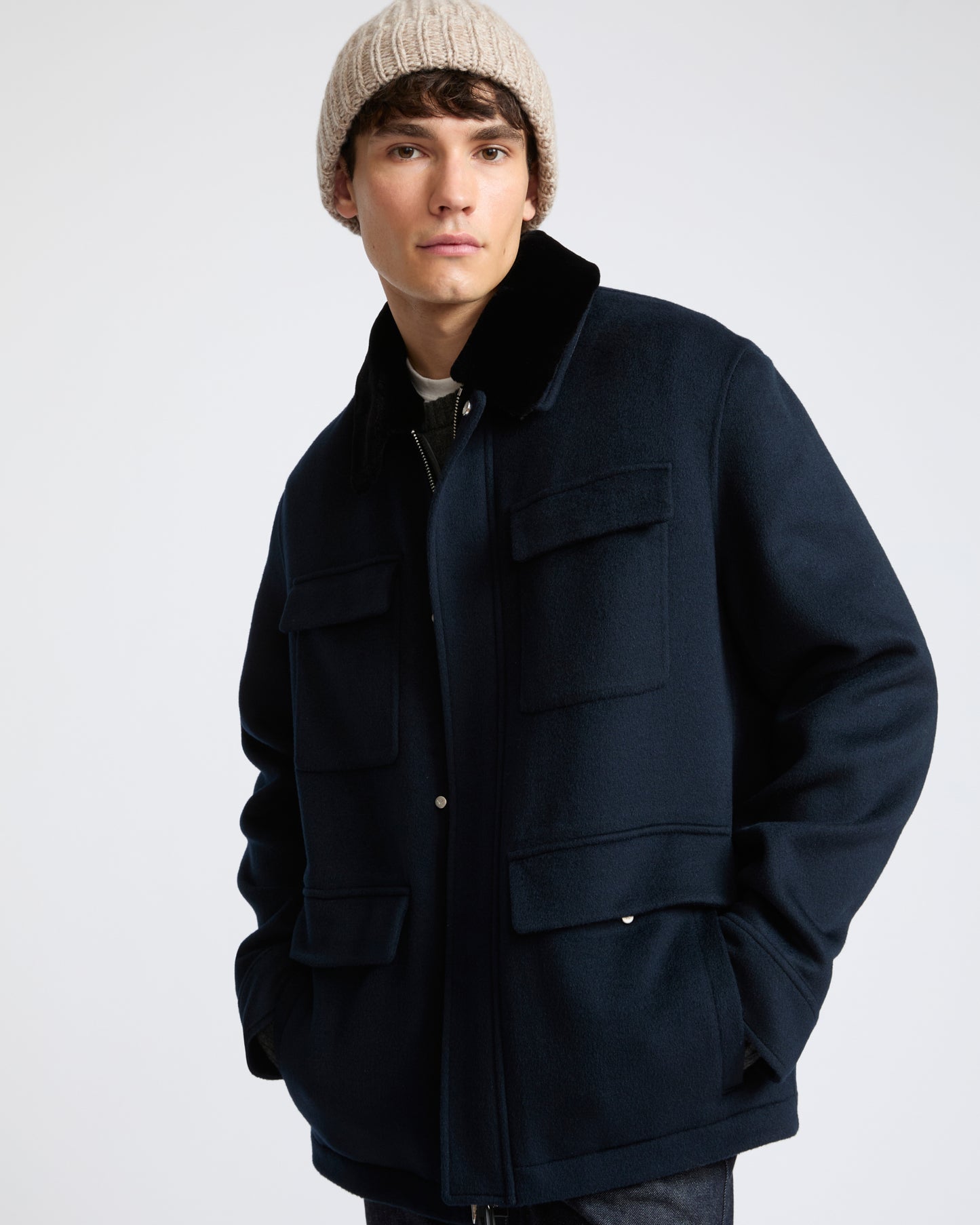 Veste en lainage cachemire double face avec col en fourrure de vison rasé- Yves Salomon - Nouvelle collection Automne Hiver