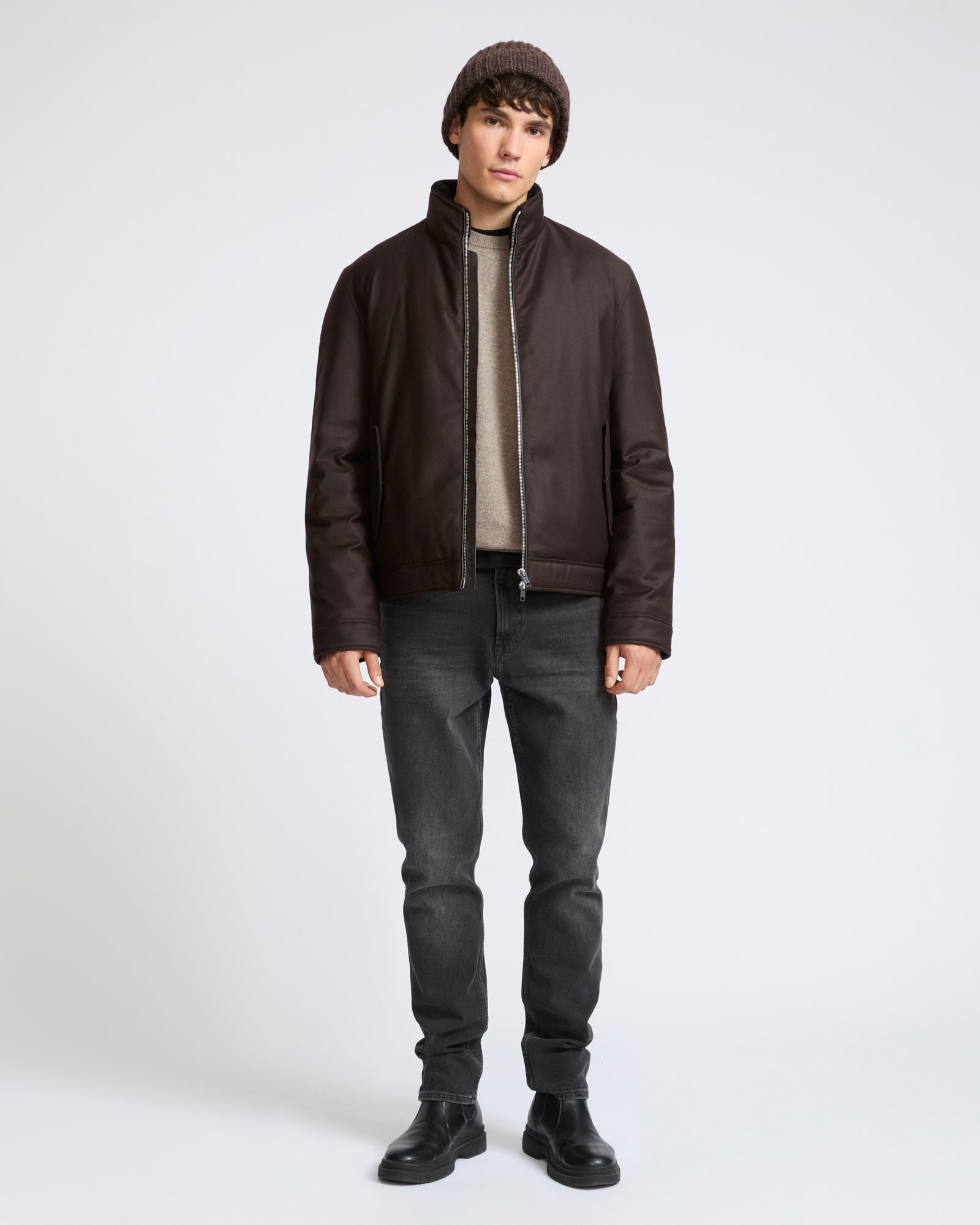 Doudoune en tissu Loro Piana waterproof avec col en fourrure de vison éjarré- Yves Salomon - Nouvelle collection Automne Hiver