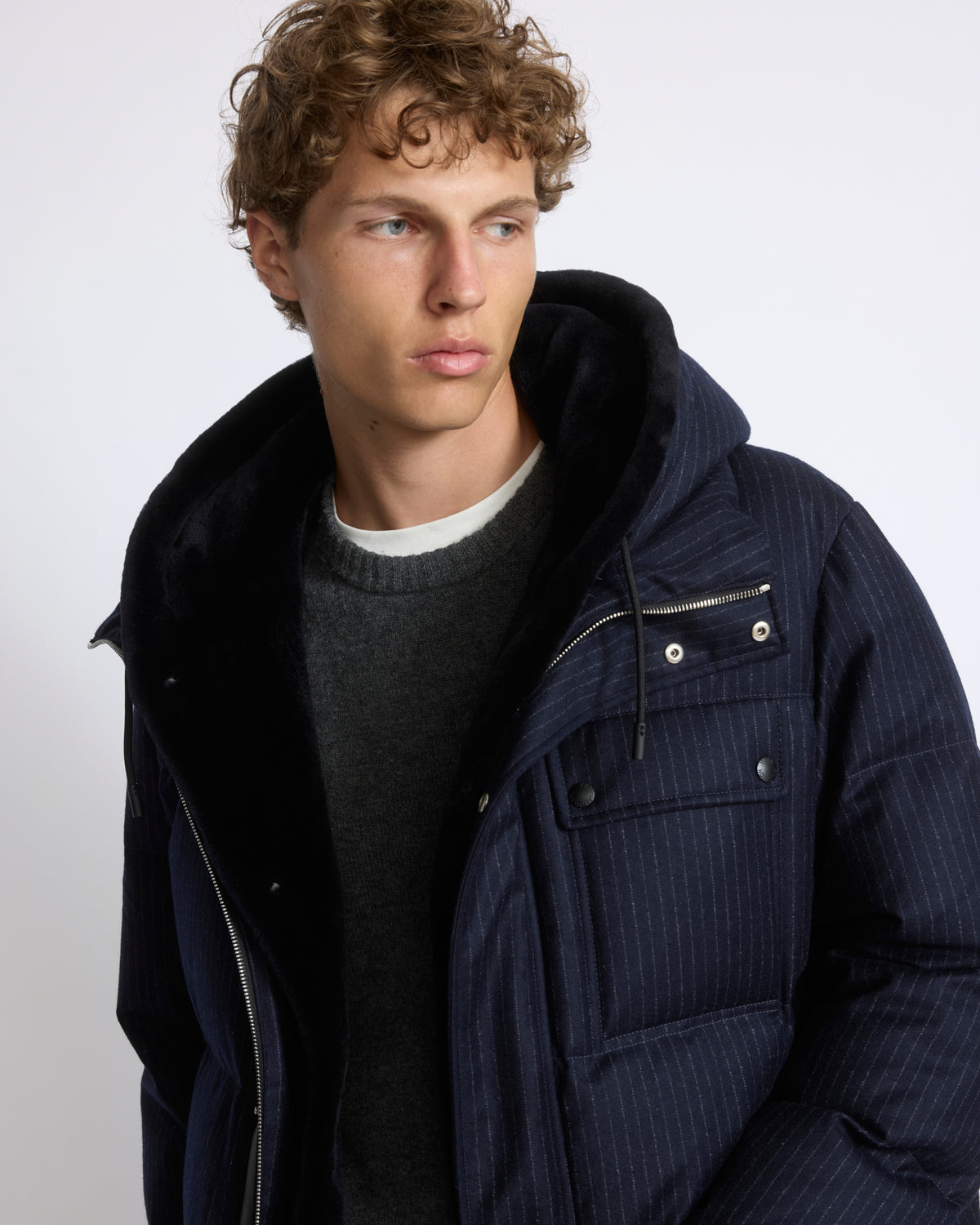 Doudoune courte en tissu jacquard Loro Piana imperméable avec plastron en fourrure de vison éjarré - Yves Salomon - Nouvelle collection Automne Hiver