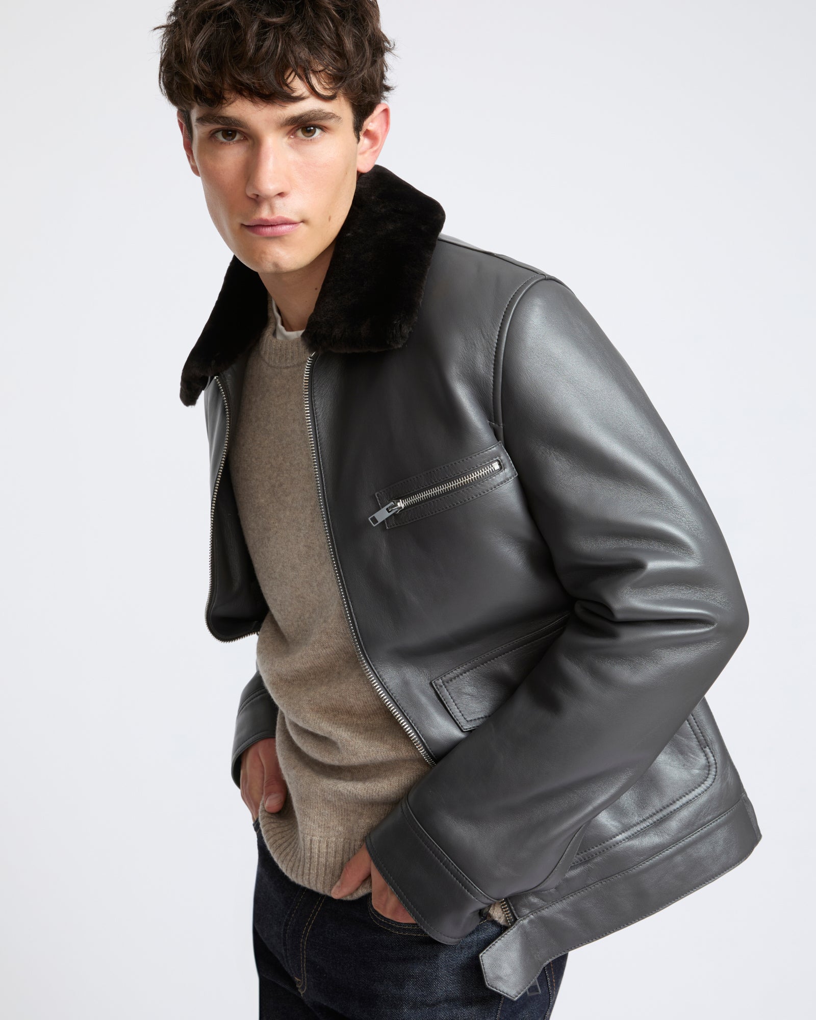 Veste en cuir d'agneau et peau lainée mérinos à laine repassée- Yves Salomon - Nouvelle collection Automne Hiver