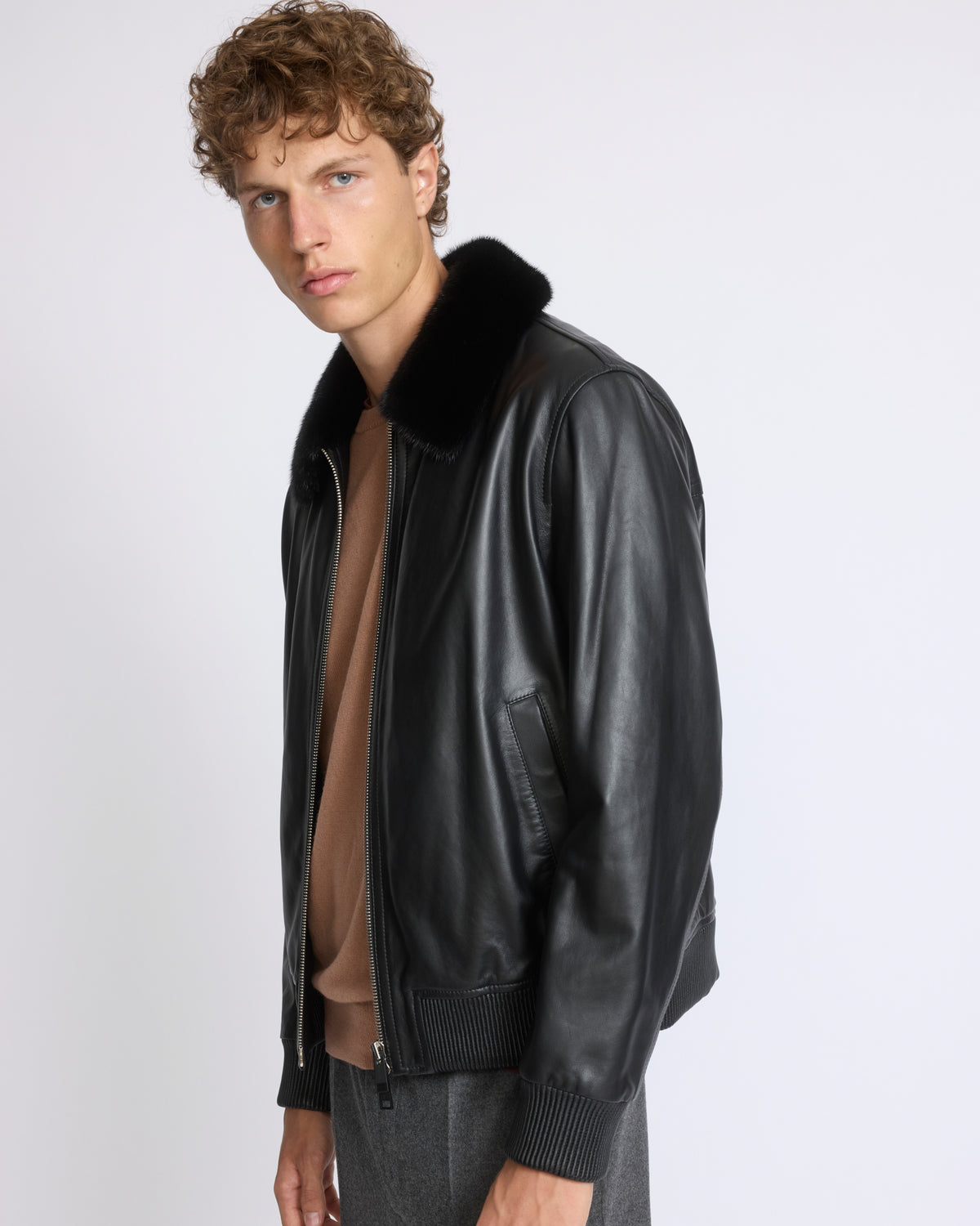 Veste en cuir d'agneau fin et col en fourrure de vison - Yves Salomon - Nouvelle collection Automne Hiver