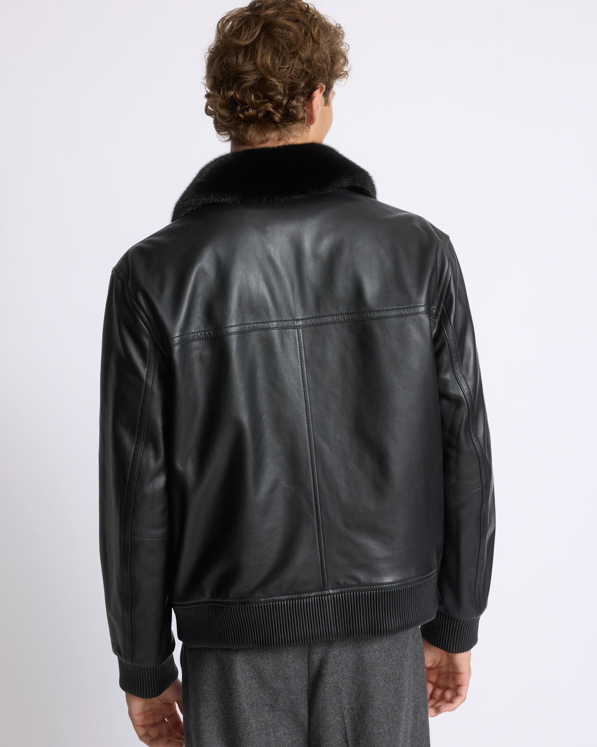 Veste en cuir d'agneau fin et col en fourrure de vison - Yves Salomon - Nouvelle collection Automne Hiver