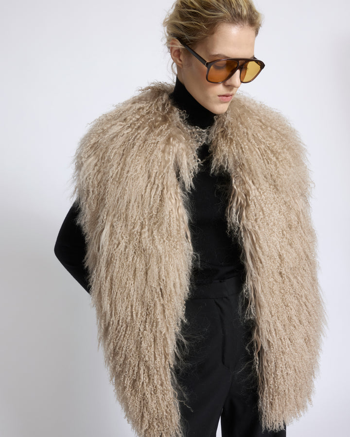Gilet en maille Mérinos et agneau long poil frisé - Yves Salomon - Nouvelle collection Automne Hiver