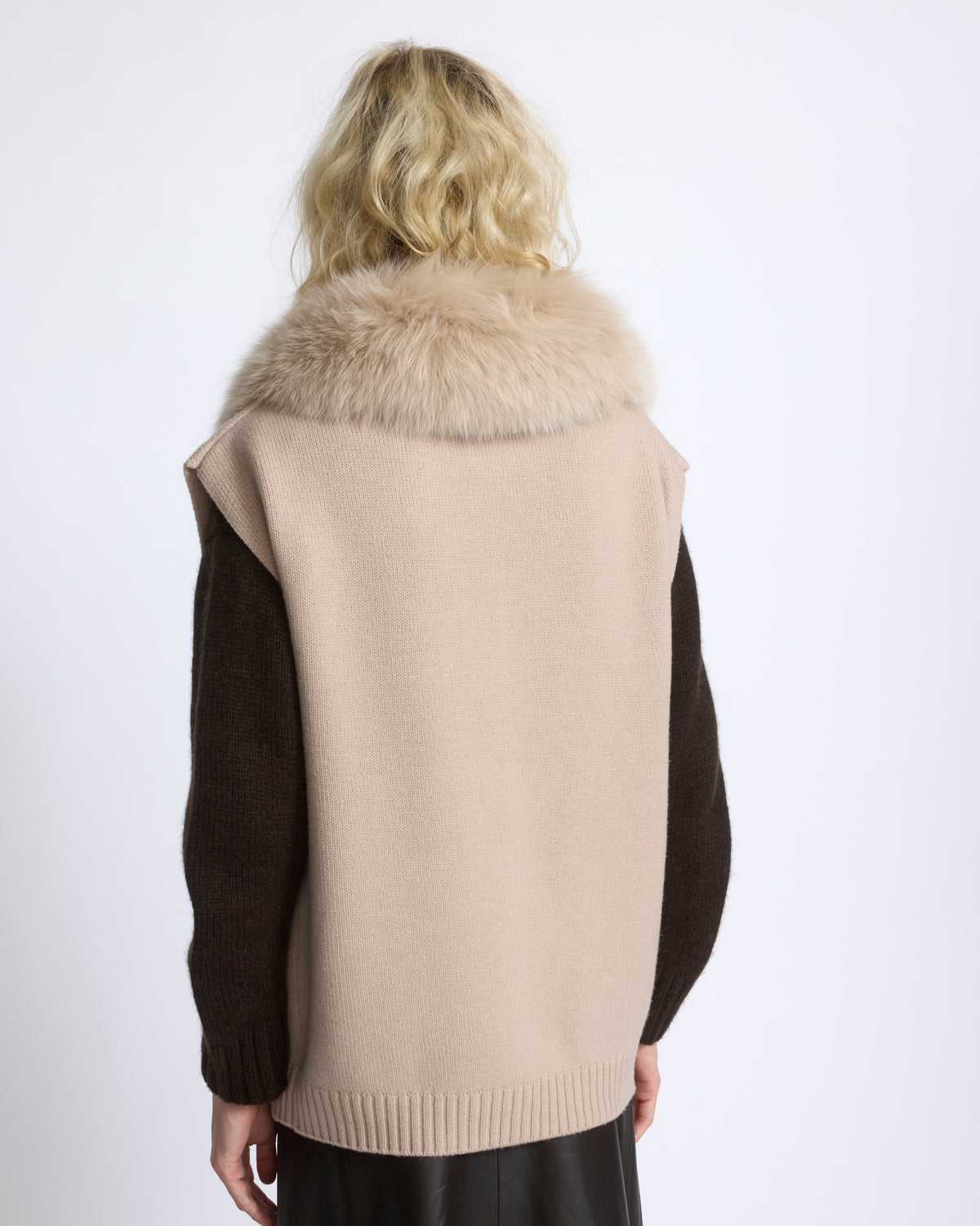 Veste en maille Mérinos et fourrure de renard - Yves Salomon - Nouvelle collection Automne Hiver