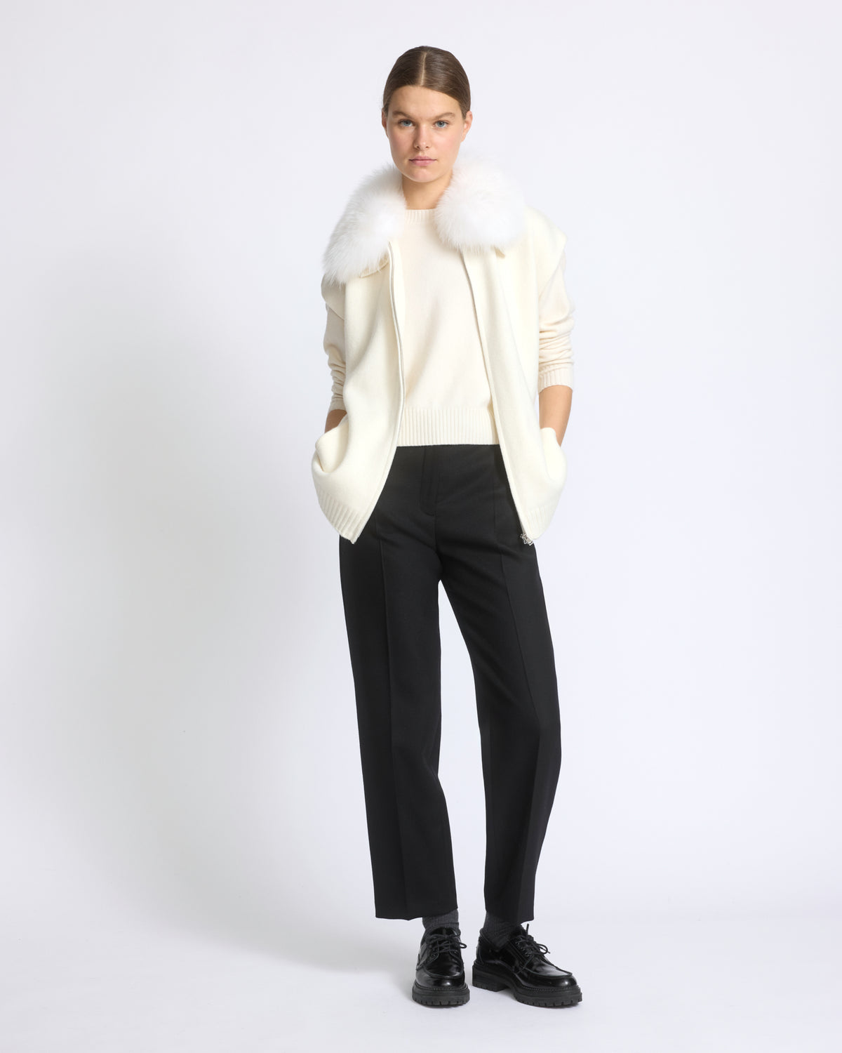 Veste en maille Mérinos et fourrure de renard - Yves Salomon - Nouvelle collection Automne Hiver