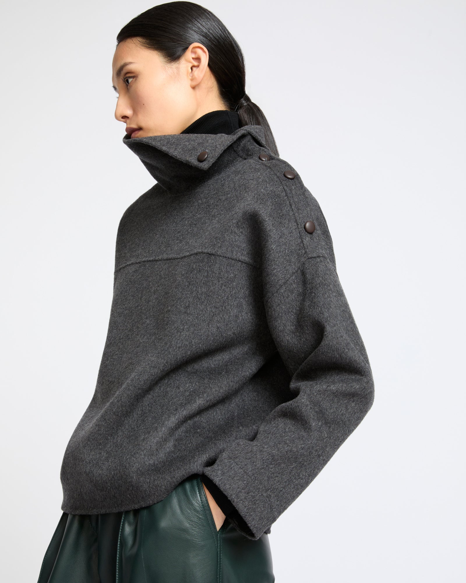 Blouse à col cheminée en lainage double face- Yves Salomon - Nouvelle collection Automne Hiver