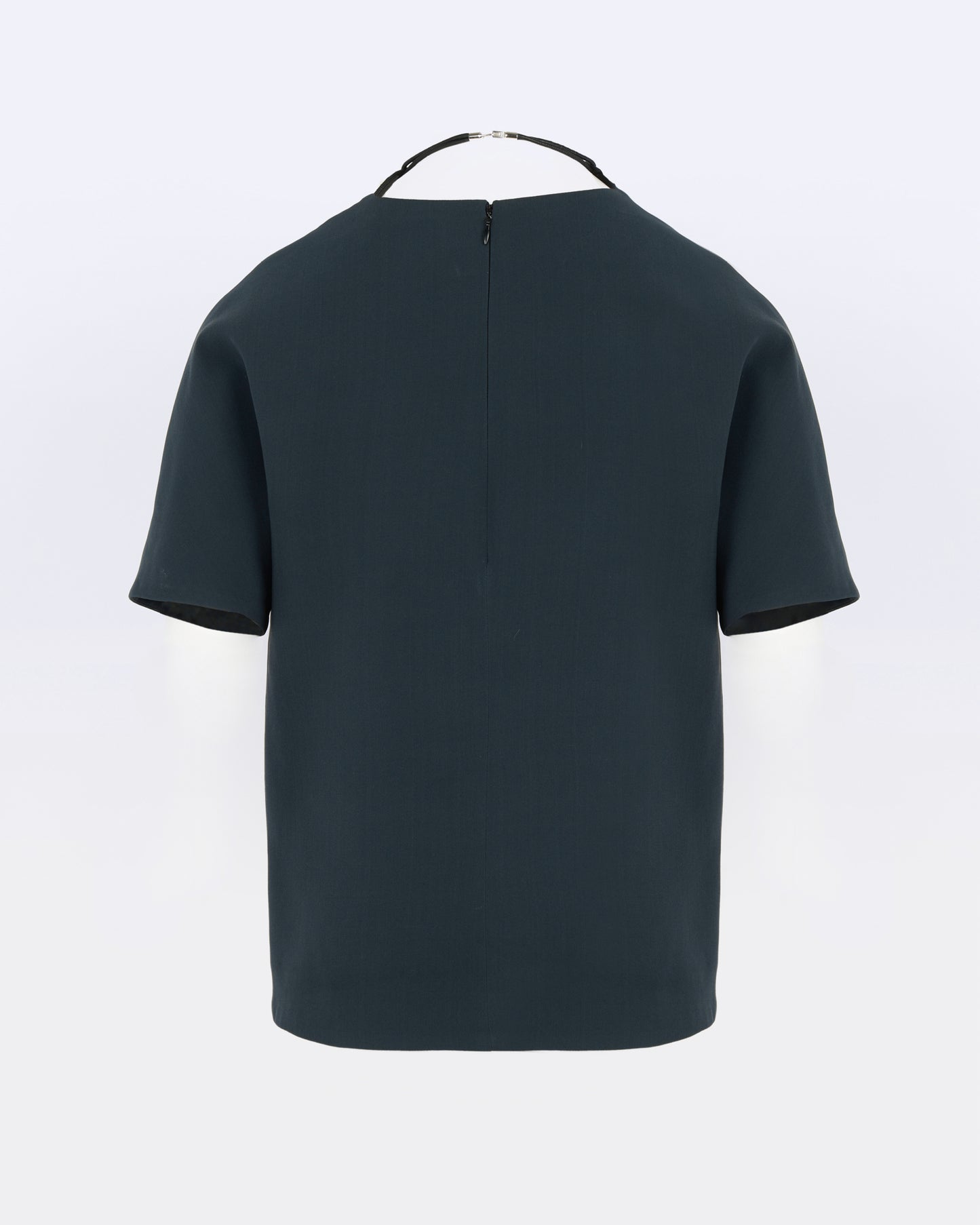 Top en crêpe de soie et collier
