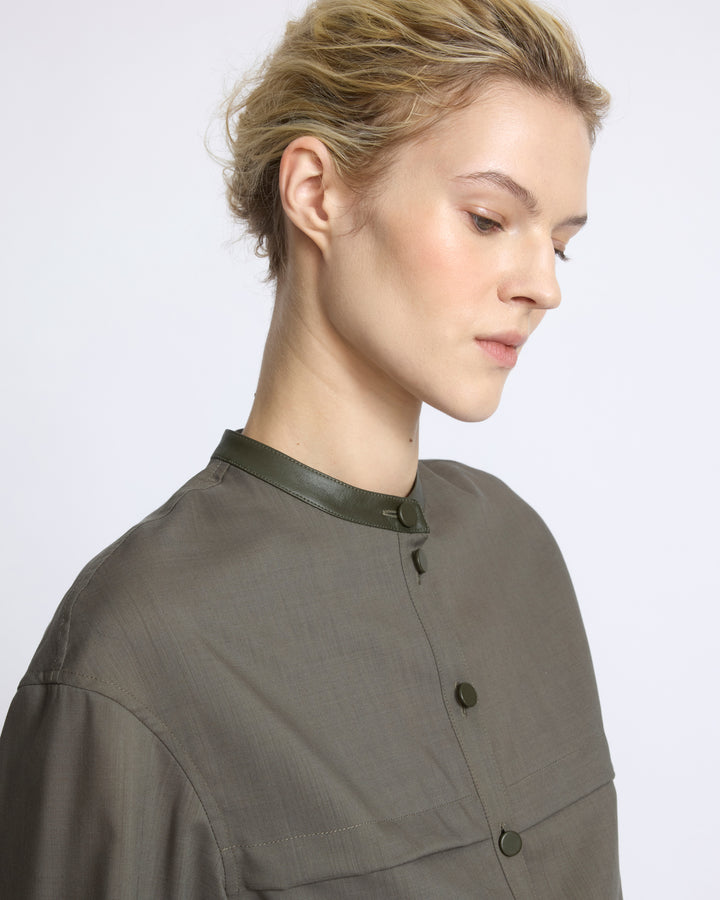 Chemise en voile de laine avec détails cuir - Yves Salomon - Nouvelle collection Automne Hiver