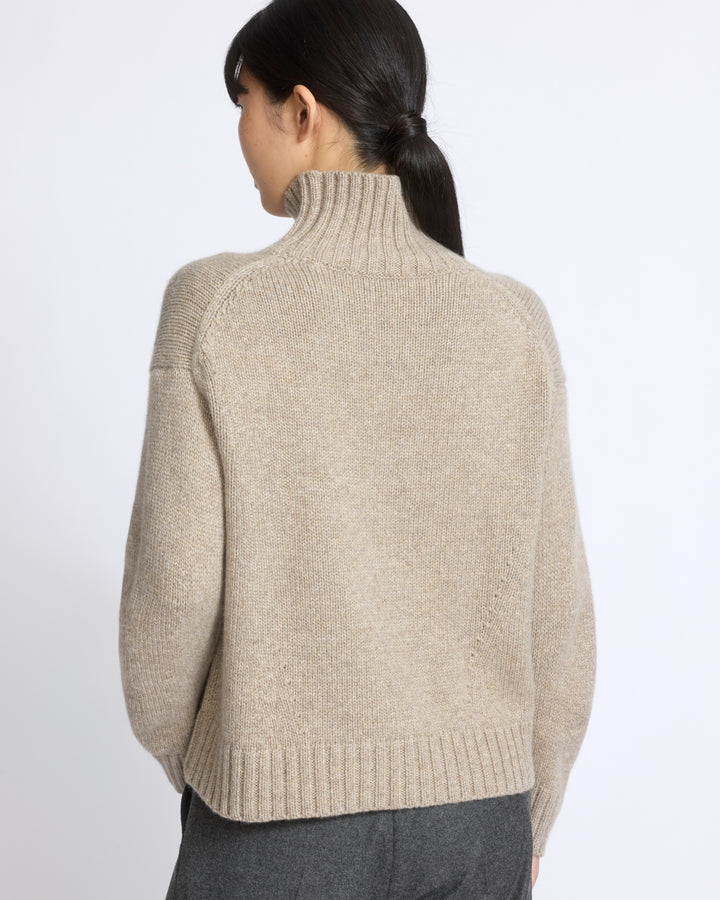 Pull col cheminée en maille 100% cachemire - Yves Salomon - Nouvelle collection Automne Hiver