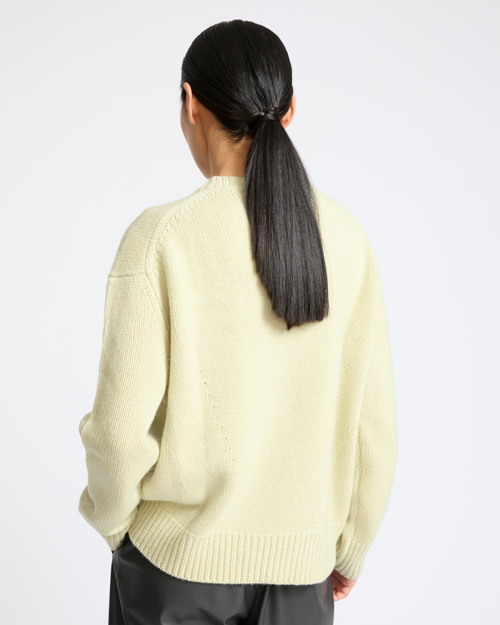 Pull col rond en maille 100% cachemire- Yves Salomon - Nouvelle collection Automne Hiver