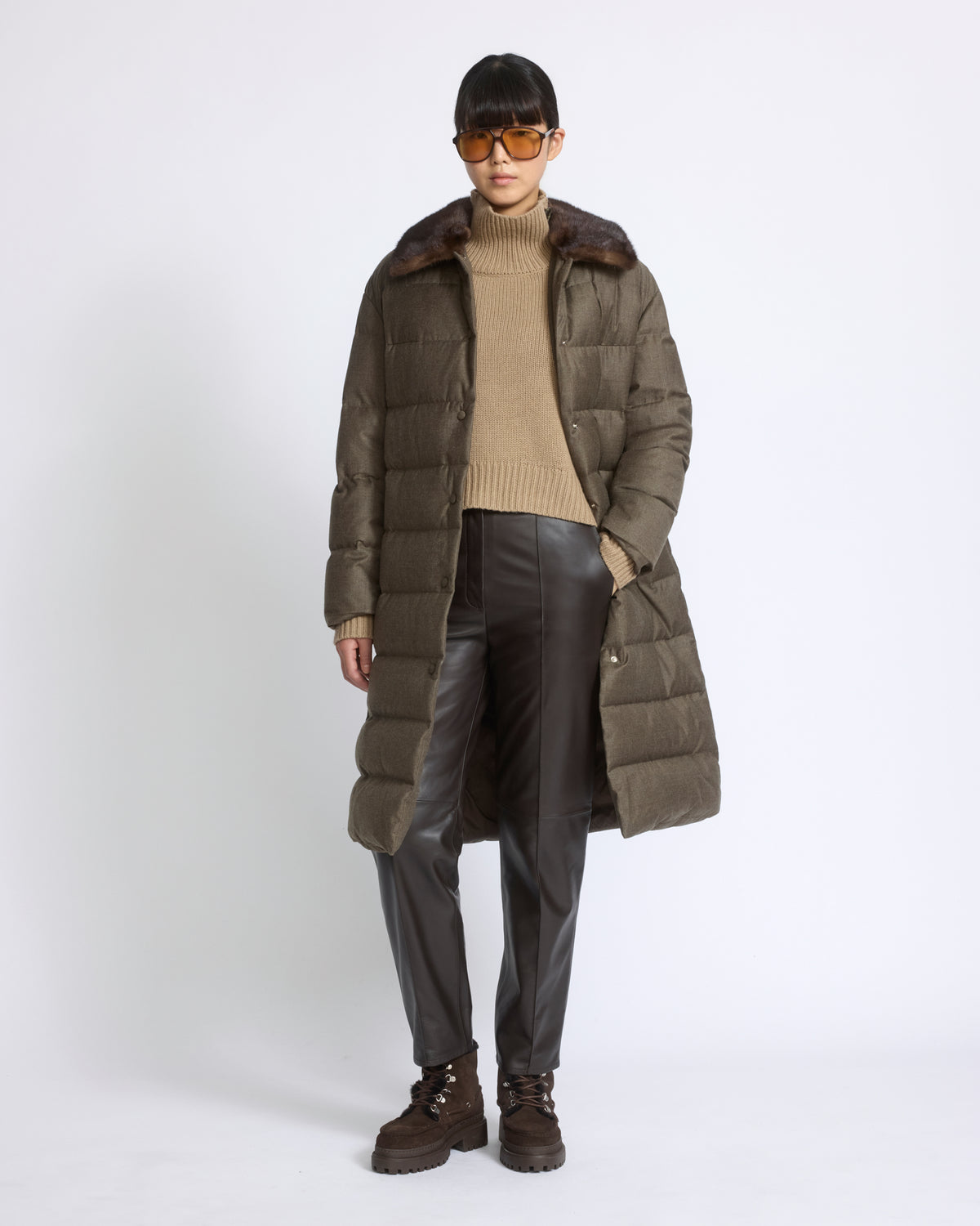Doudoune longue avec col en fourrure de vison amovible - Yves Salomon - Nouvelle collection Automne Hiver