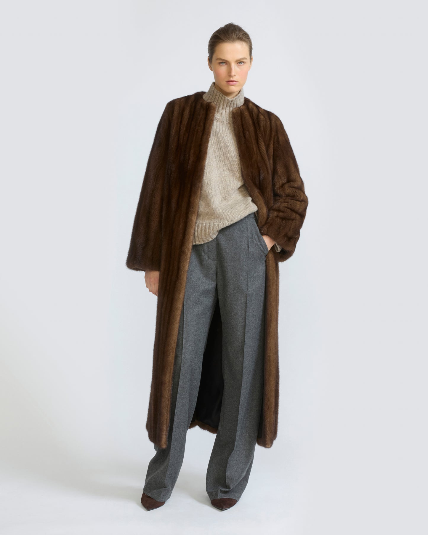 Maxi coat in long-haired straightened mink fur