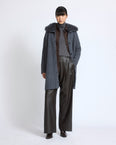 Manteau en maille Mérinos et col en agneau cachemire