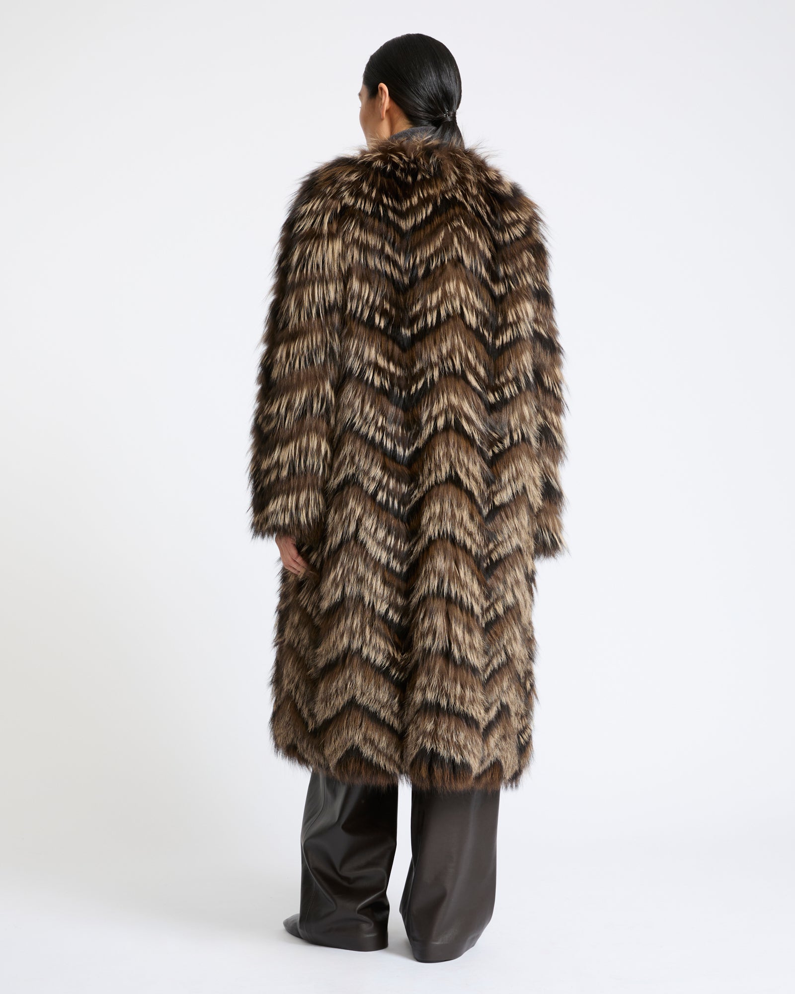 Manteau en fourrure de renard sur maille- Yves Salomon - Nouvelle collection Automne Hiver