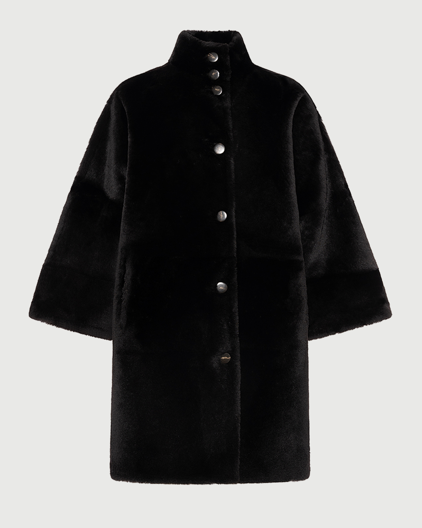 Manteau ample en peau lainée d'agneau- Yves Salomon - Nouvelle collection Automne Hiver