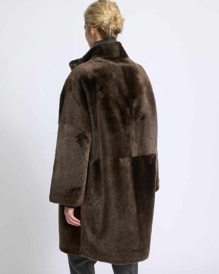 Manteau ample en peau lainée d'agneau - Yves Salomon - Nouvelle collection Automne Hiver