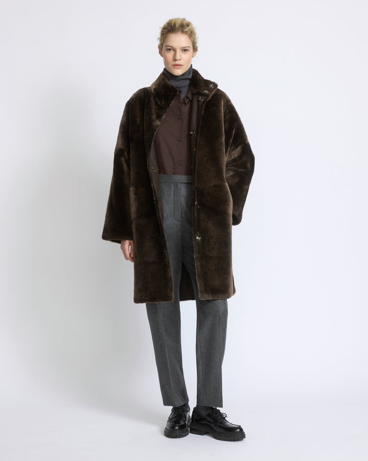 Manteau ample en peau lainée d'agneau - Yves Salomon - Nouvelle collection Automne Hiver