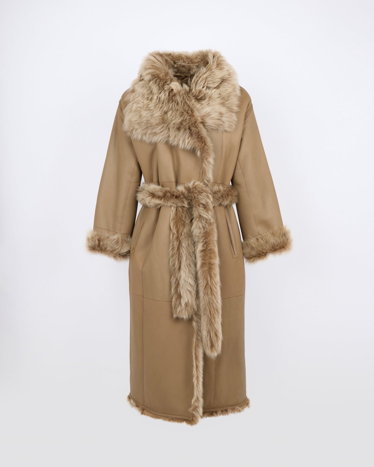 Manteau long réversible en peau lainée d'agneau - Yves Salomon - Nouvelle collection Automne Hiver