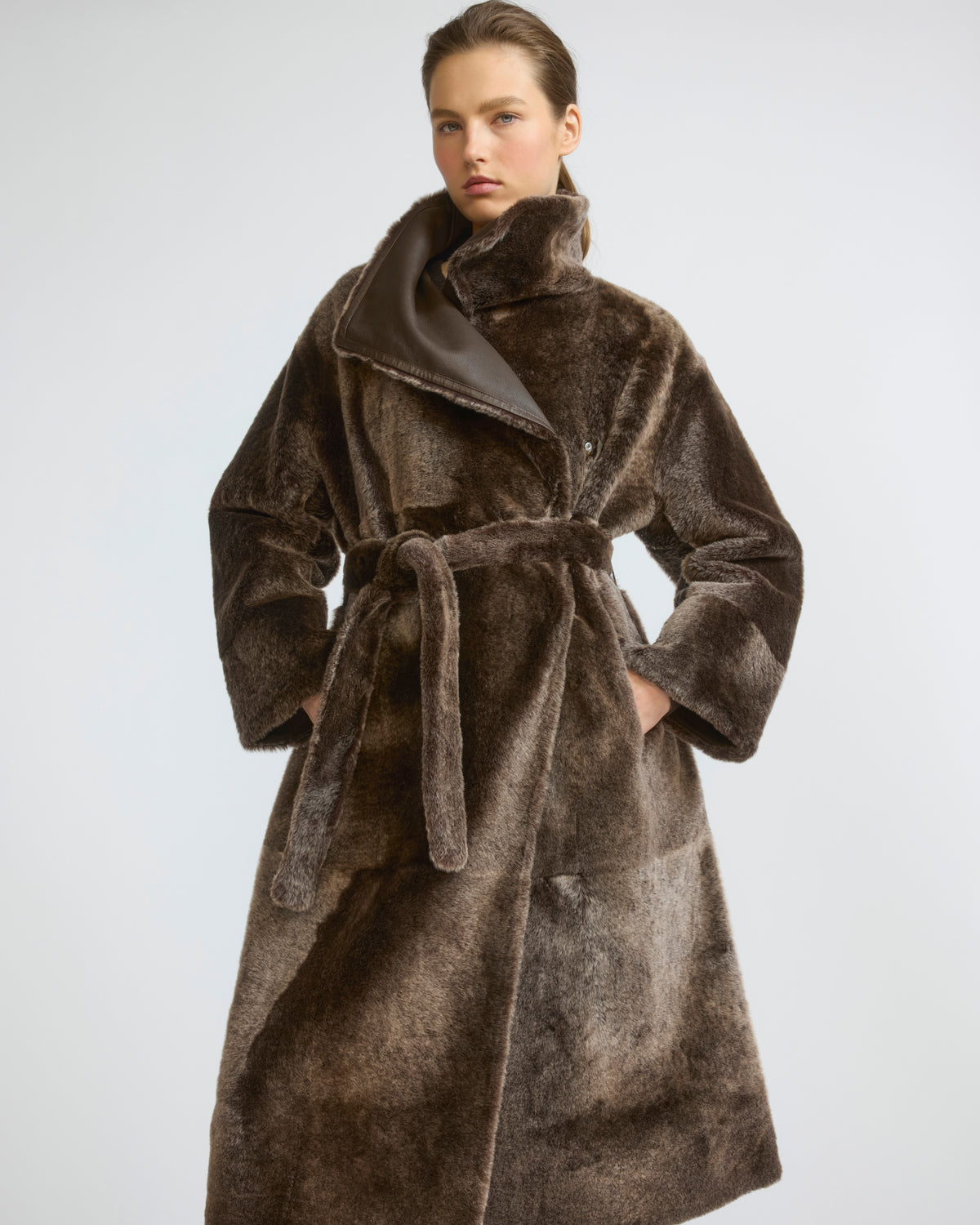 Manteau long réversible en peau lainée d'agneau Lacon
