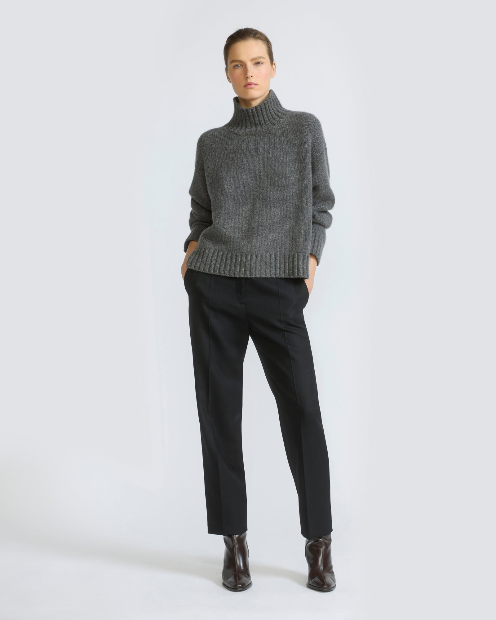 Pantalon tailleur en lainage