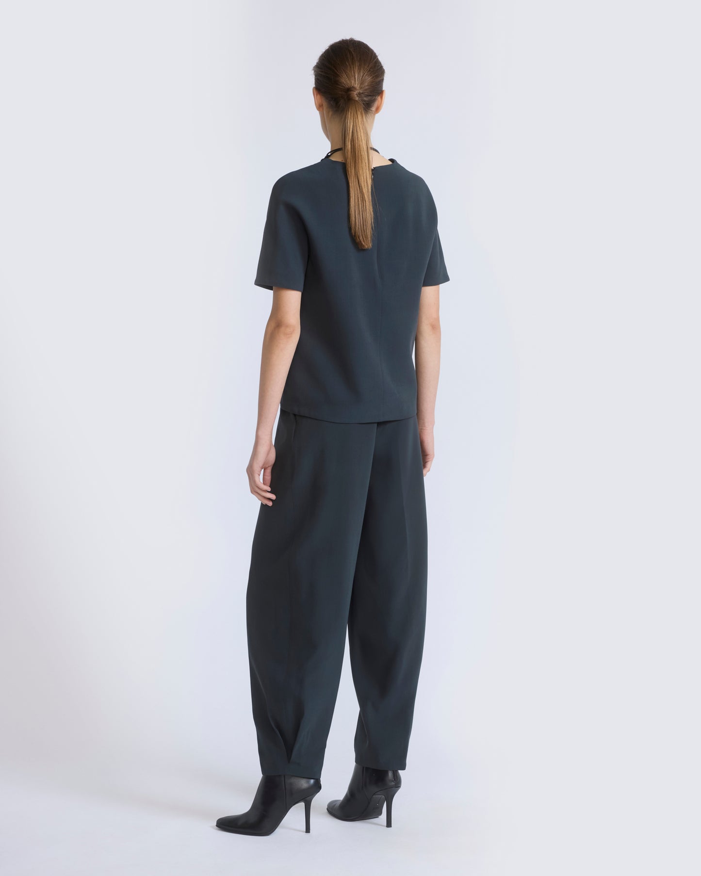 Balloon silk crepe pants