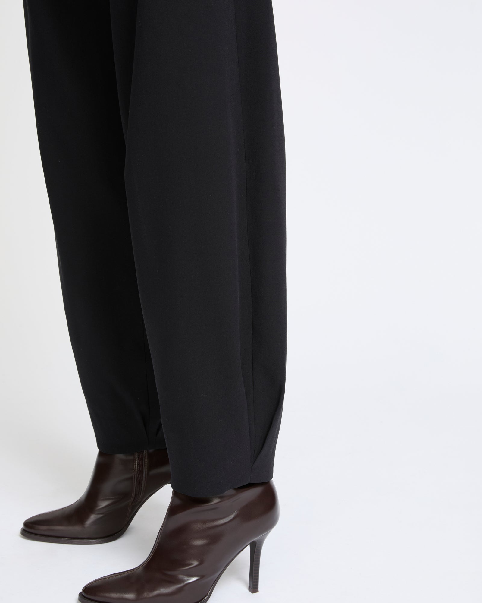Pantalon boule en crêpe de soie- Yves Salomon - Nouvelle collection Automne Hiver