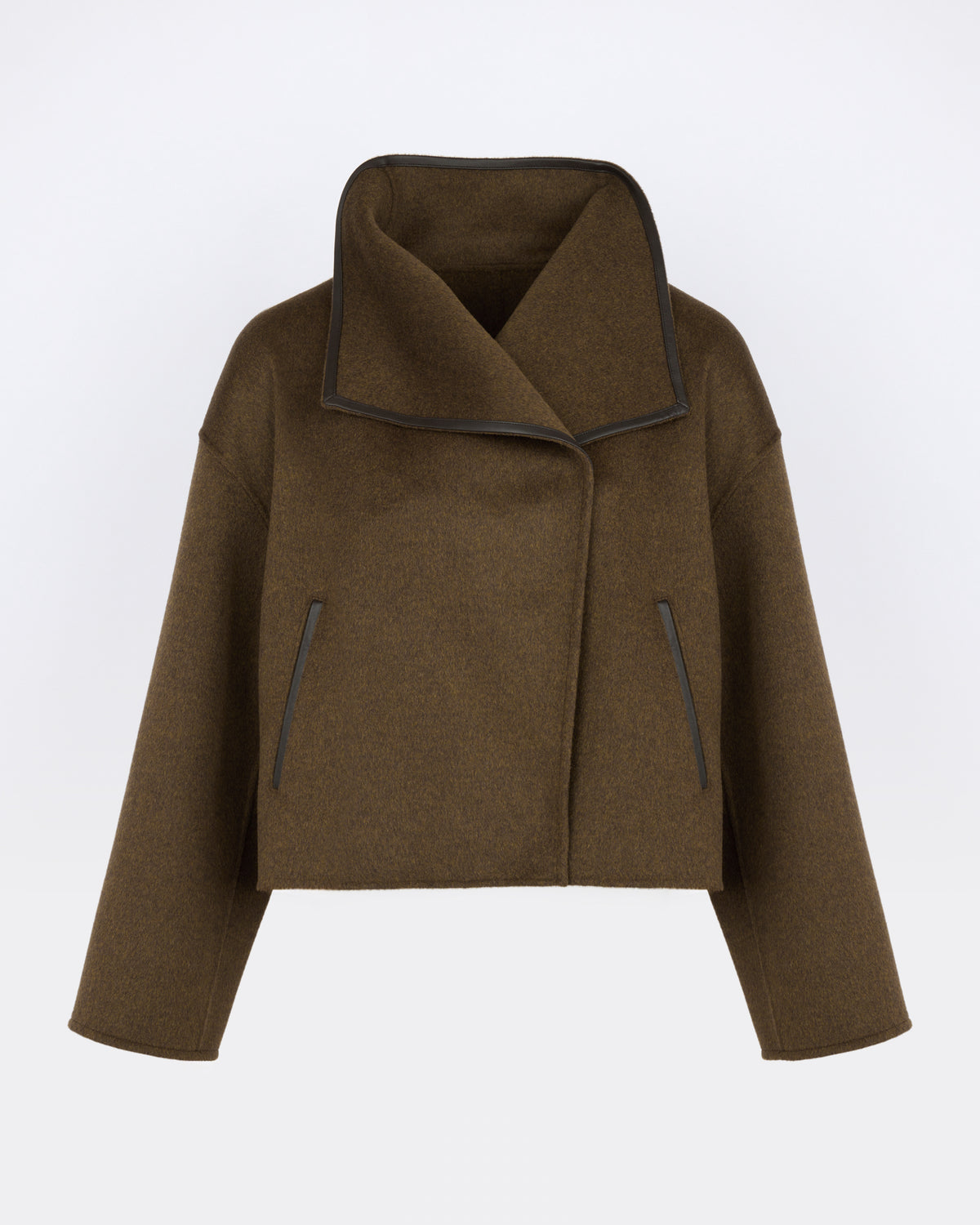 Veste courte en lainage cachemire double face et peau lainée d'agneau - Yves Salomon - Nouvelle collection Automne Hiver