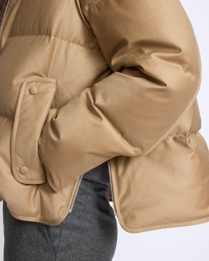 Doudoune courte en flanelle Loro Piana avec plastron amovible en fourrure de vison - Yves Salomon - Nouvelle collection Automne Hiver