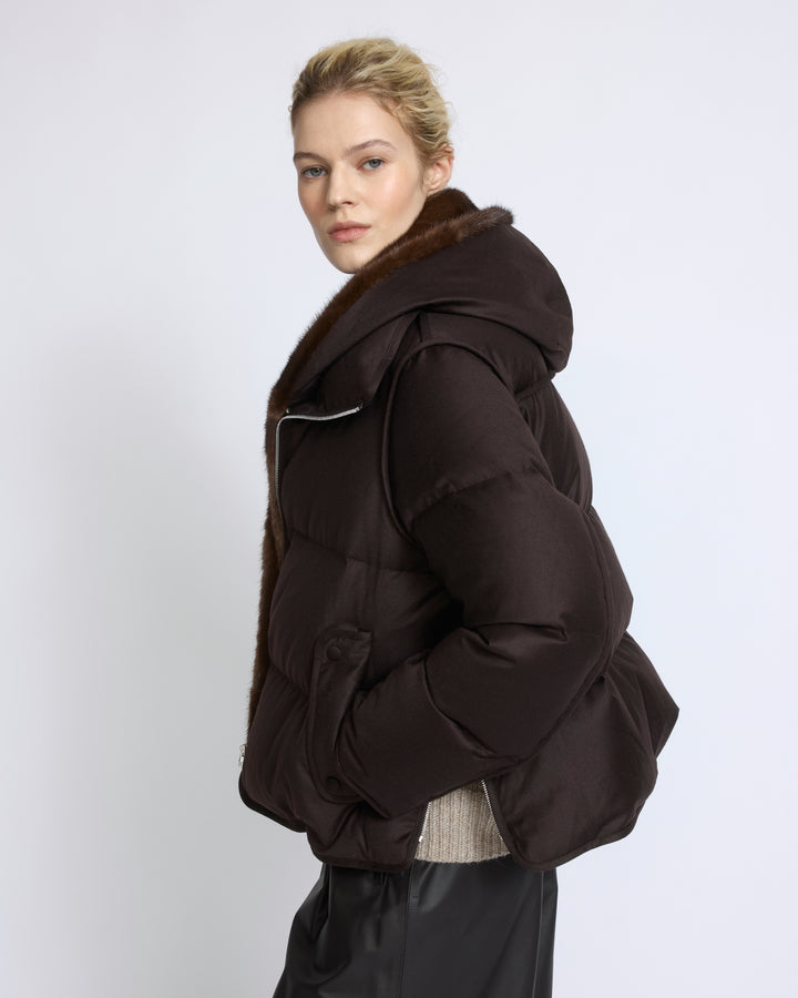 Doudoune courte en flanelle Loro Piana avec plastron amovible en fourrure de vison - Yves Salomon - Nouvelle collection Automne Hiver