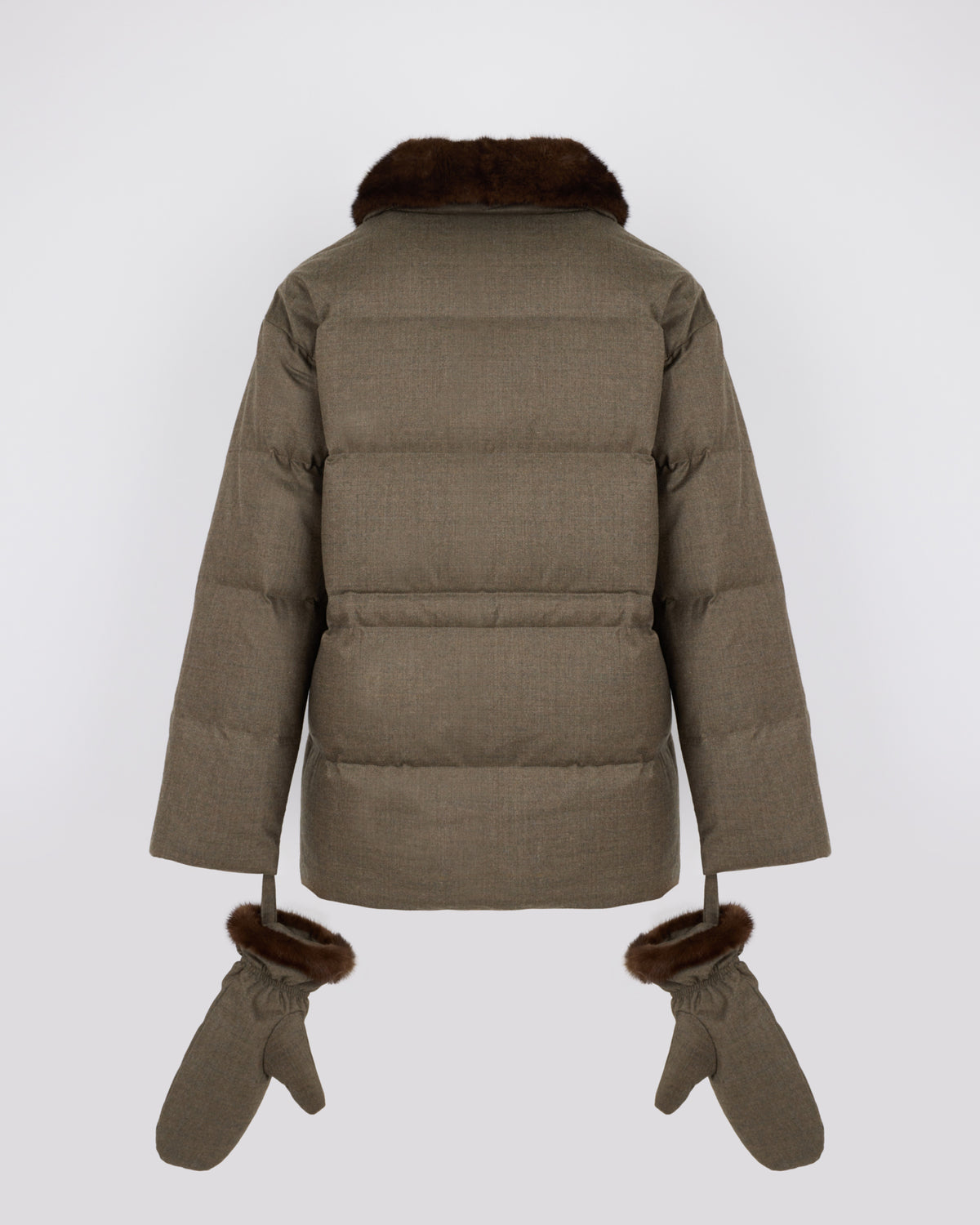 Doudoune en flanelle Loro Piana cintrée avec col et mouffles en fourrure de vison - Yves Salomon - Nouvelle collection Automne Hiver