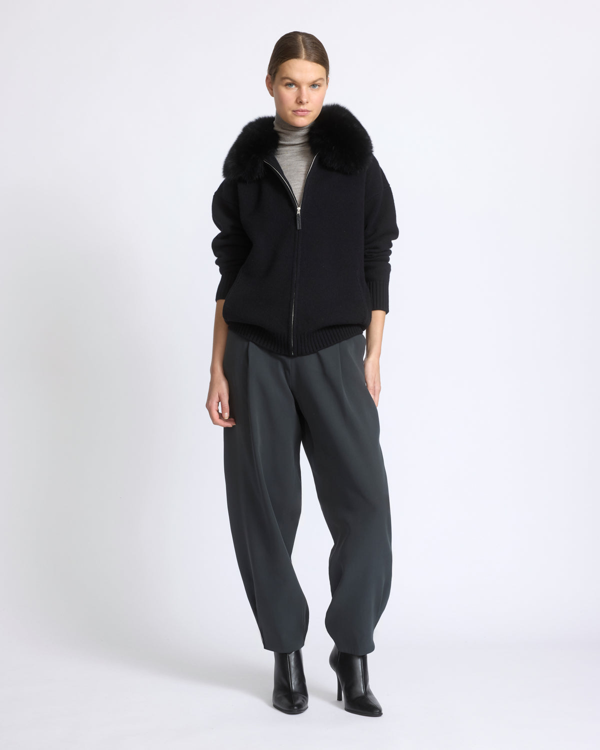 Veste en maille Mérinos et fourrure de renard - Yves Salomon - Nouvelle collection Automne Hiver