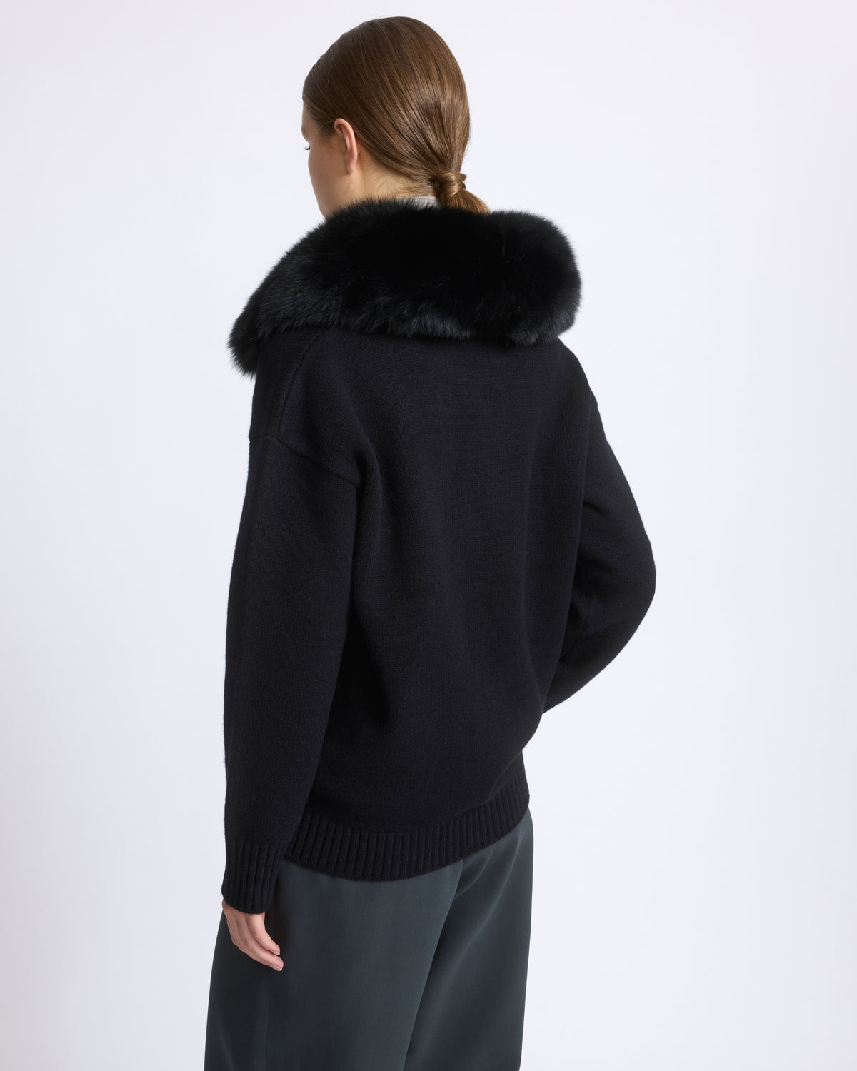 Veste en maille Mérinos et fourrure de renard - Yves Salomon - Nouvelle collection Automne Hiver