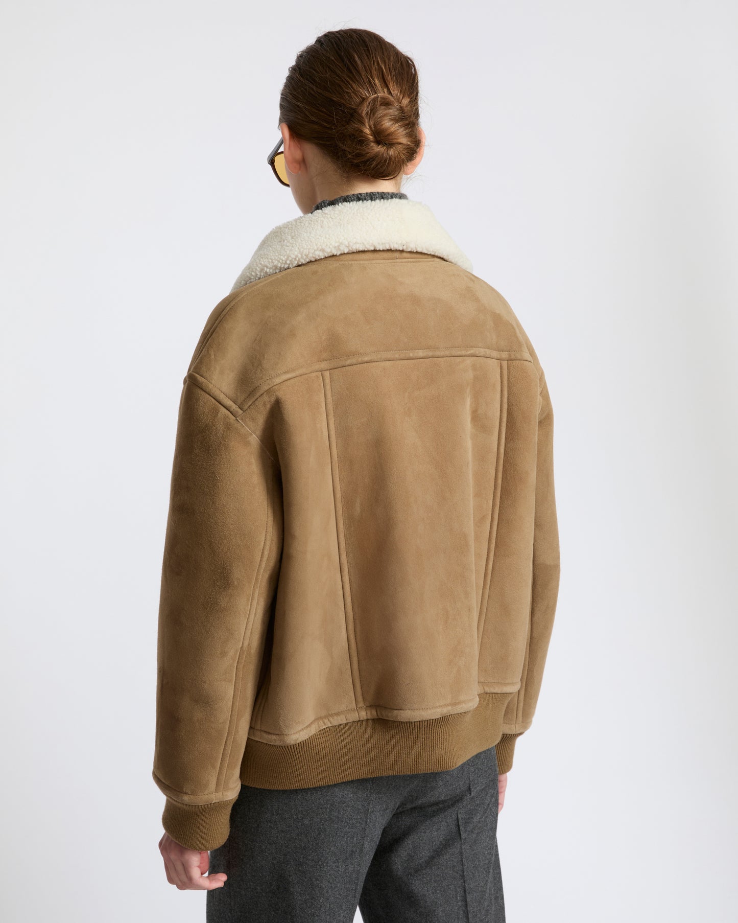 Veste bomber en peau lainée d'agneau- Yves Salomon - Nouvelle collection Automne Hiver