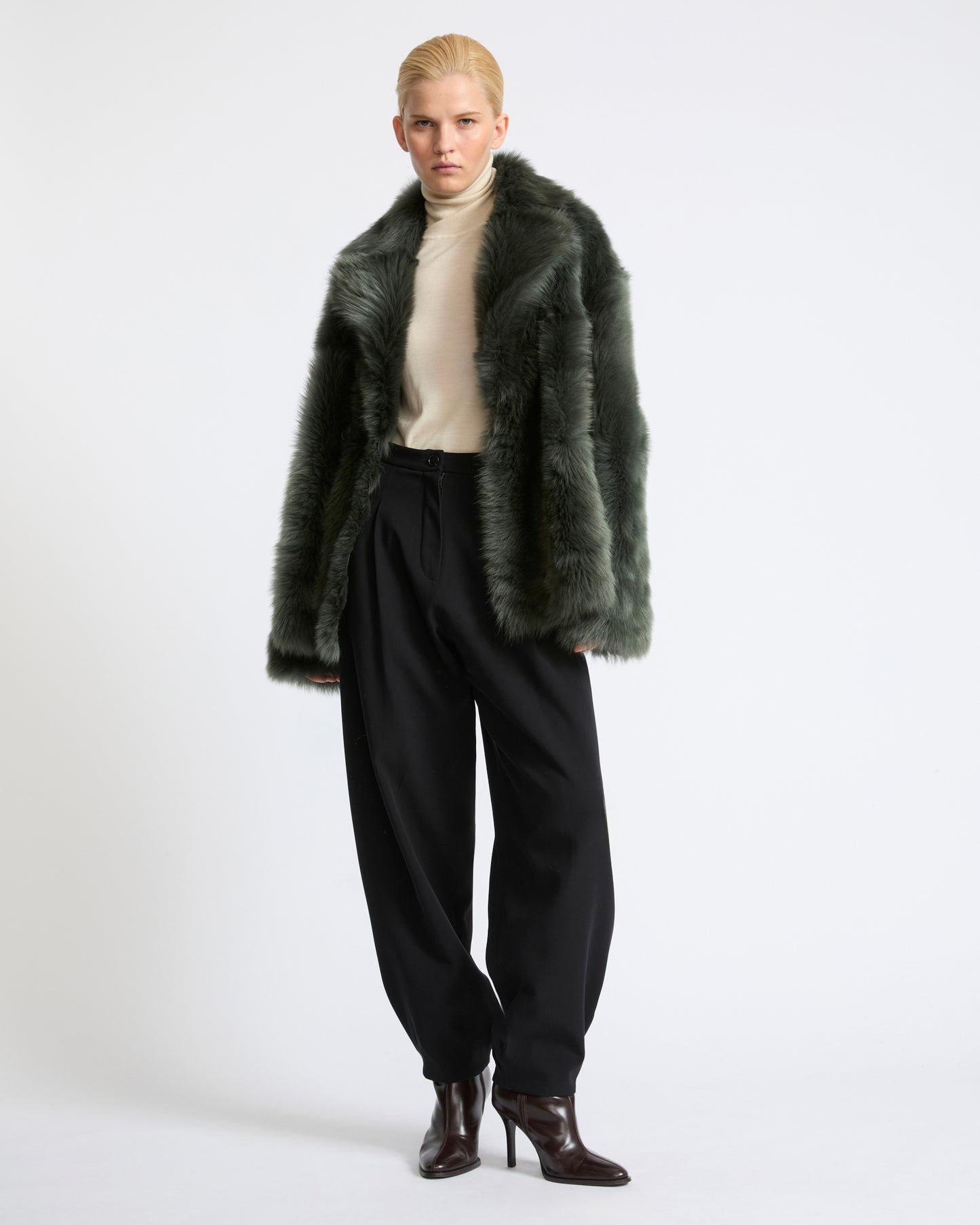Caban en peau lainée d'agneau Toscane- Yves Salomon - Nouvelle collection Automne Hiver
