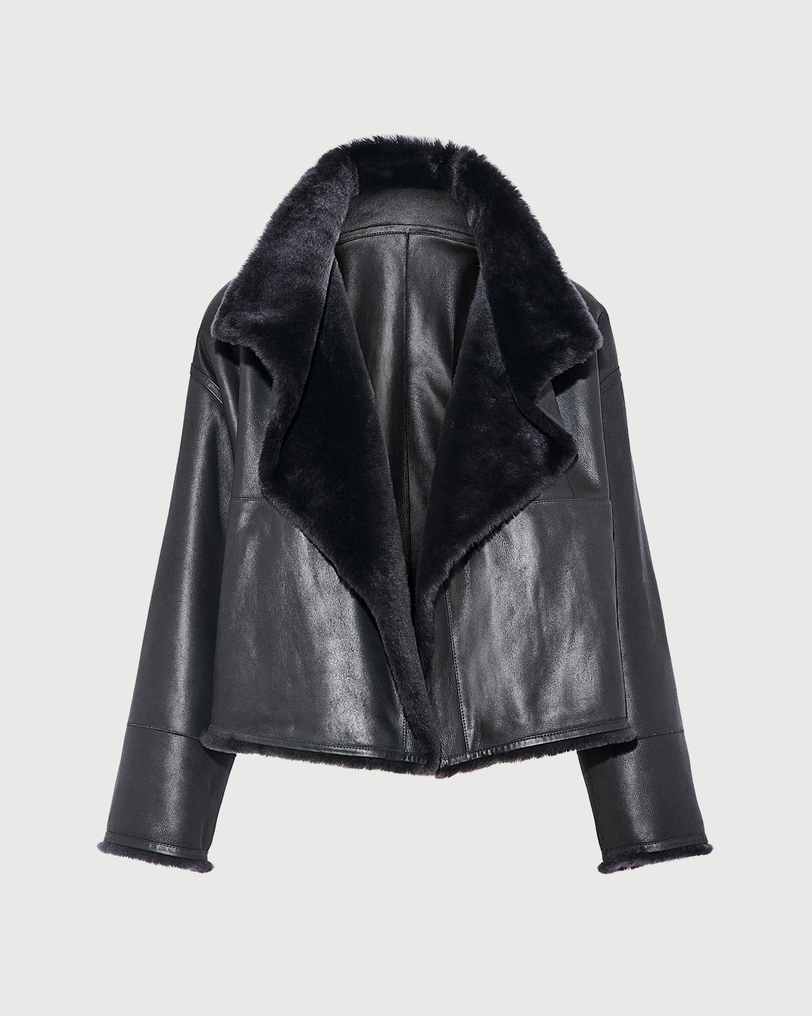 Veste courte réversible en peau lainée d'agneau Lacon- Yves Salomon - Nouvelle collection Automne Hiver