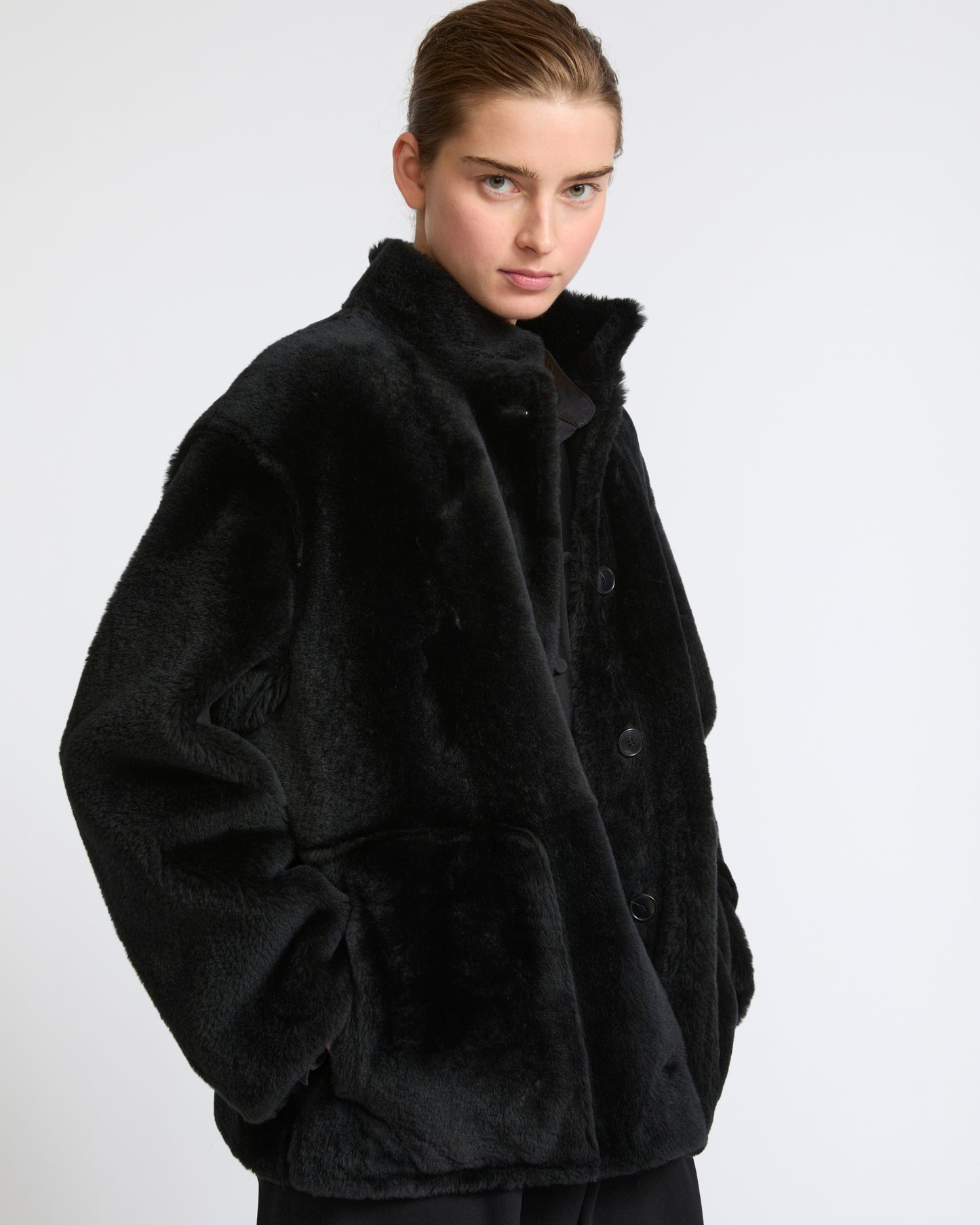 Veste droite en peau lainée d'agneau Mérinos- Yves Salomon - Nouvelle collection Automne Hiver