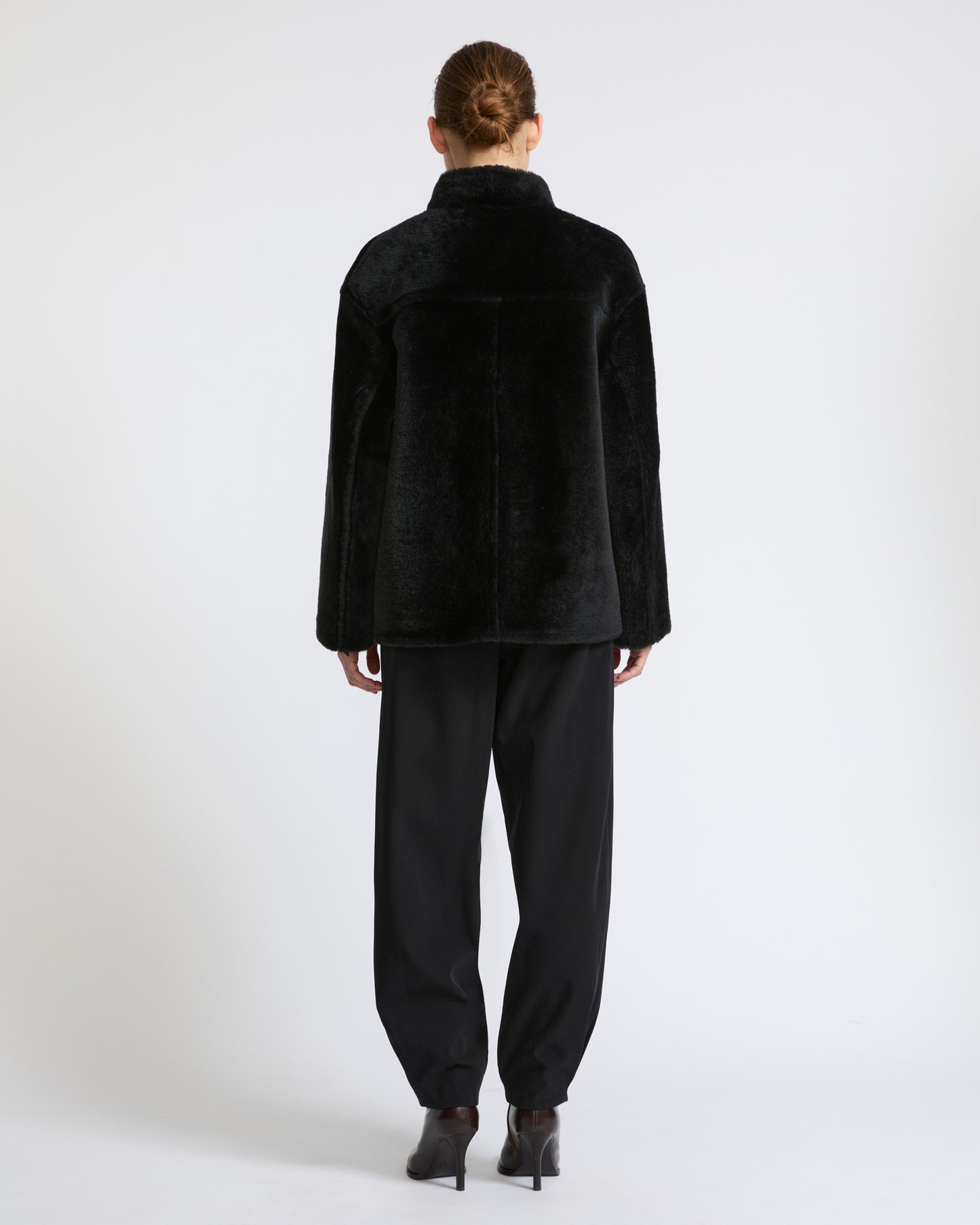 Veste droite en peau lainée d'agneau Mérinos- Yves Salomon - Nouvelle collection Automne Hiver