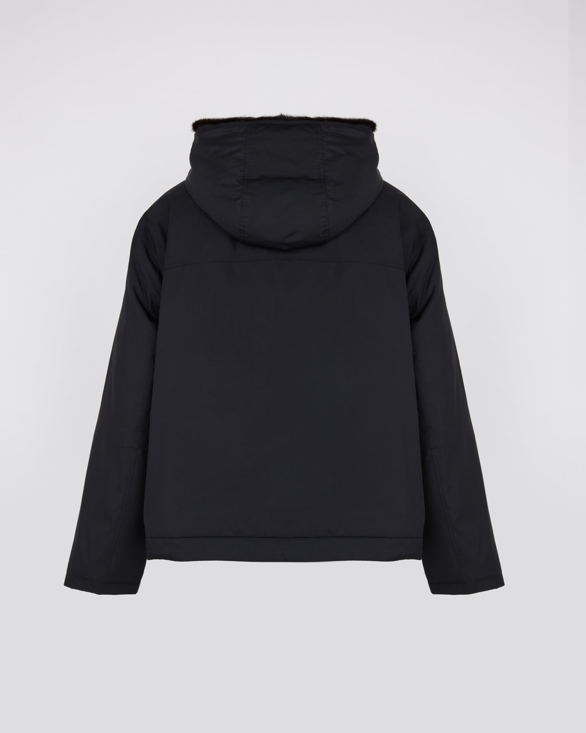 Doudoune courte lisse à capuche en tissu technique déperlant en intérieur fourrure de vison - Yves Salomon - Nouvelle collection Automne Hiver