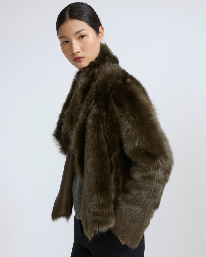 Veste courte réversible en peau lainée d'agneau de Toscane