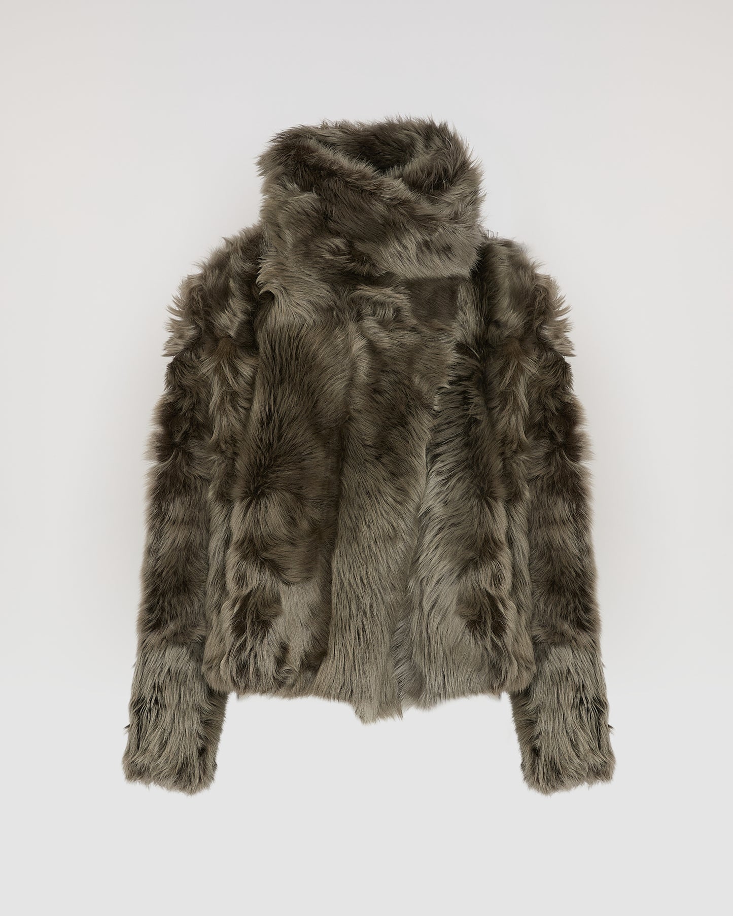 Veste courte en peau lainée d'agneau de Toscane