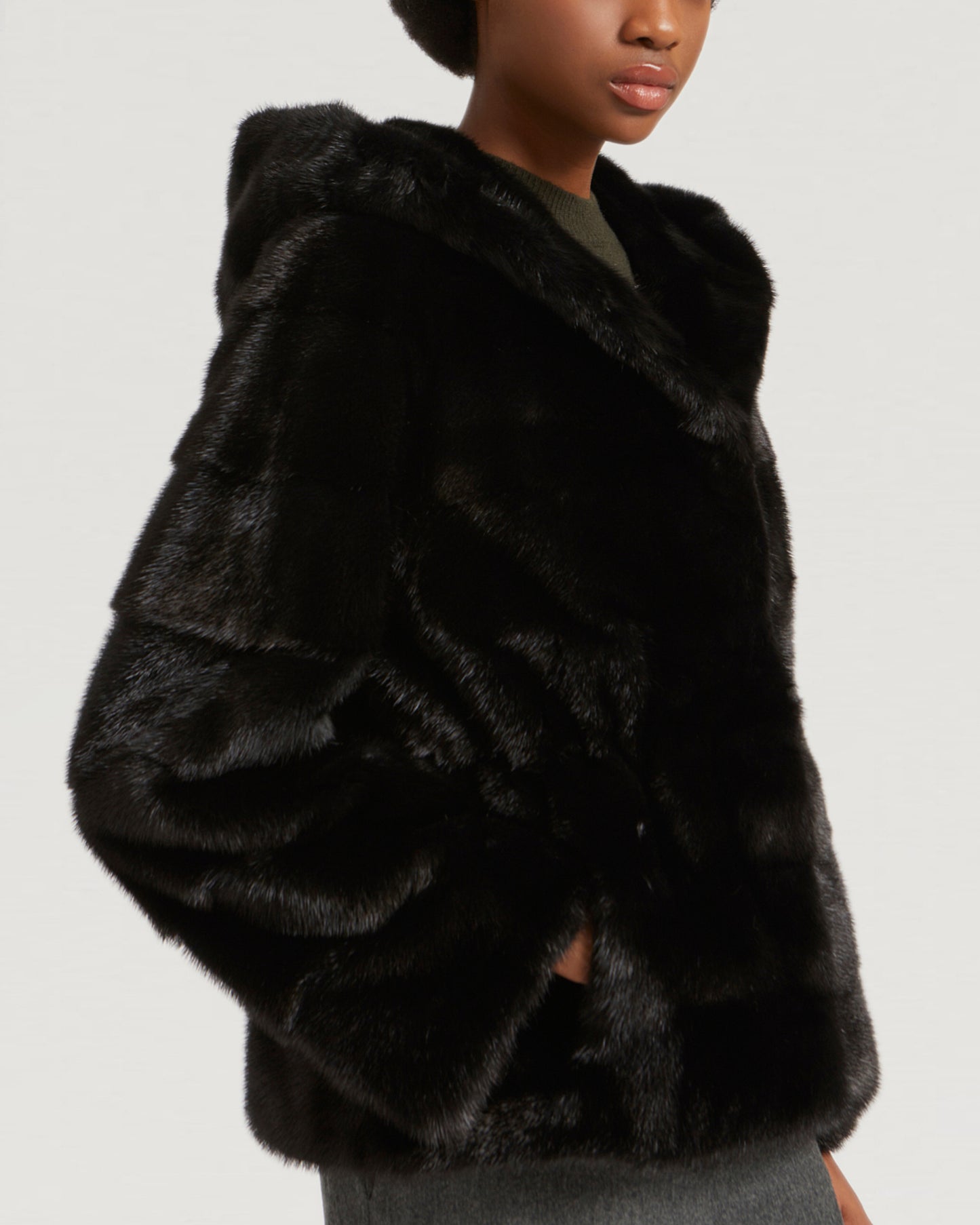 veste-courte-noir-8dyv91365vmlxc99 -Yves Salomon