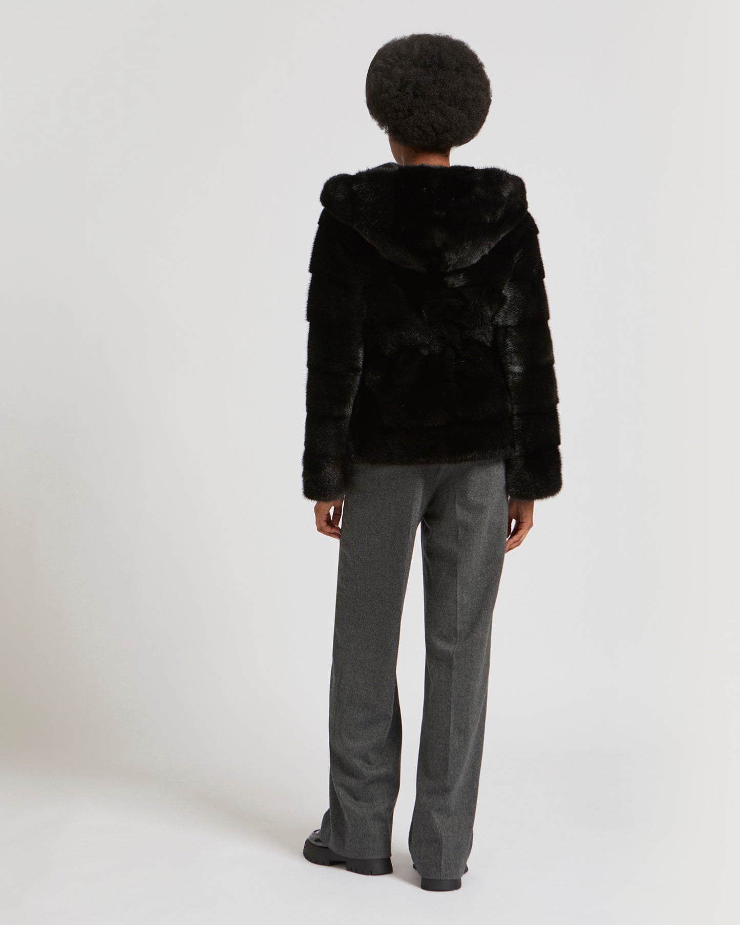 veste-courte-noir-8dyv91365vmlxc99 -Yves Salomon